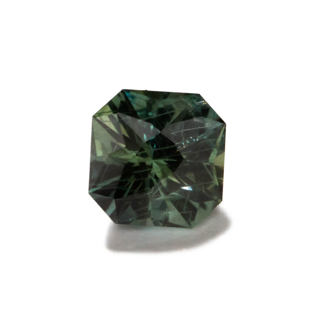 af0133 green african sapphire asscher