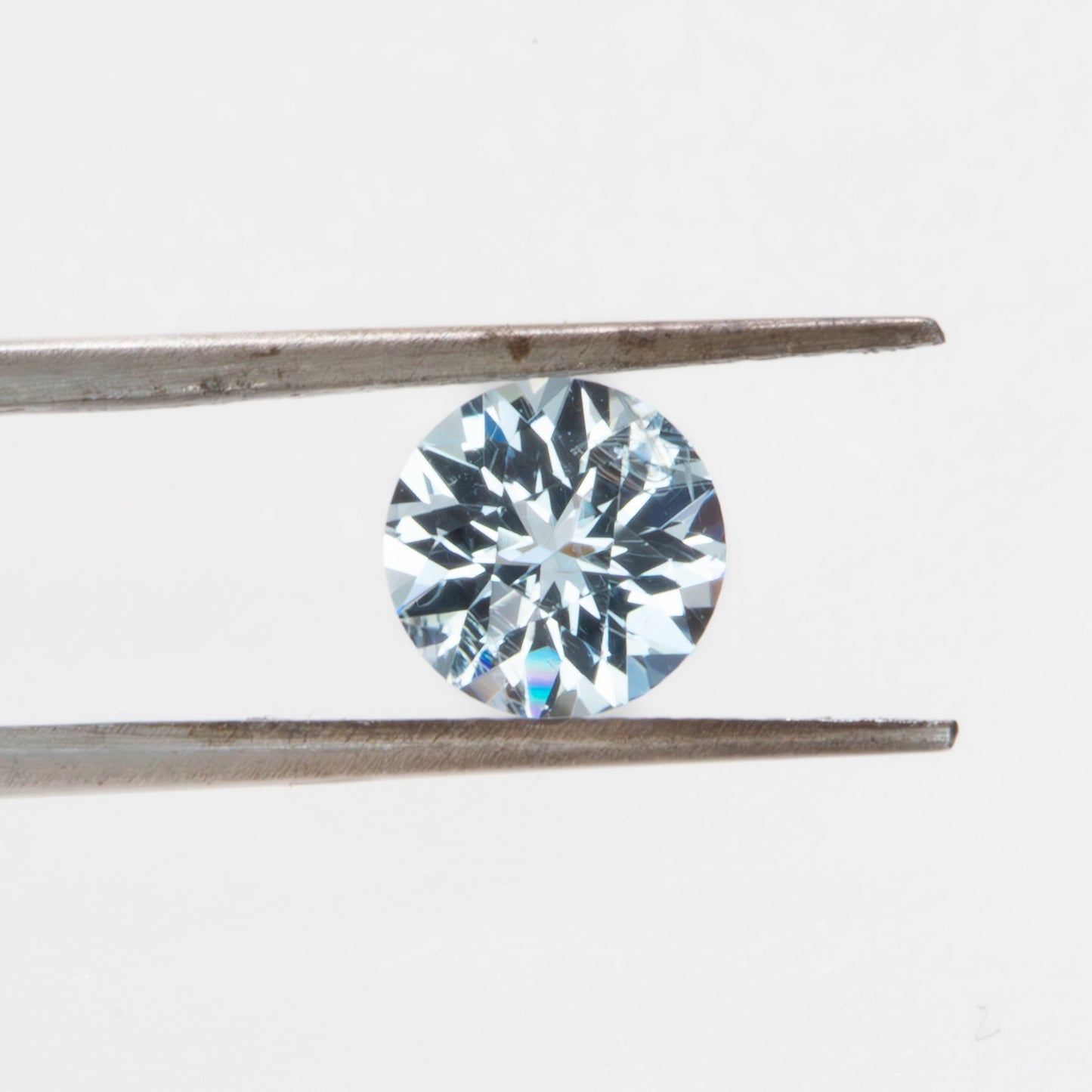 AQ0101 light blue aquamarine round