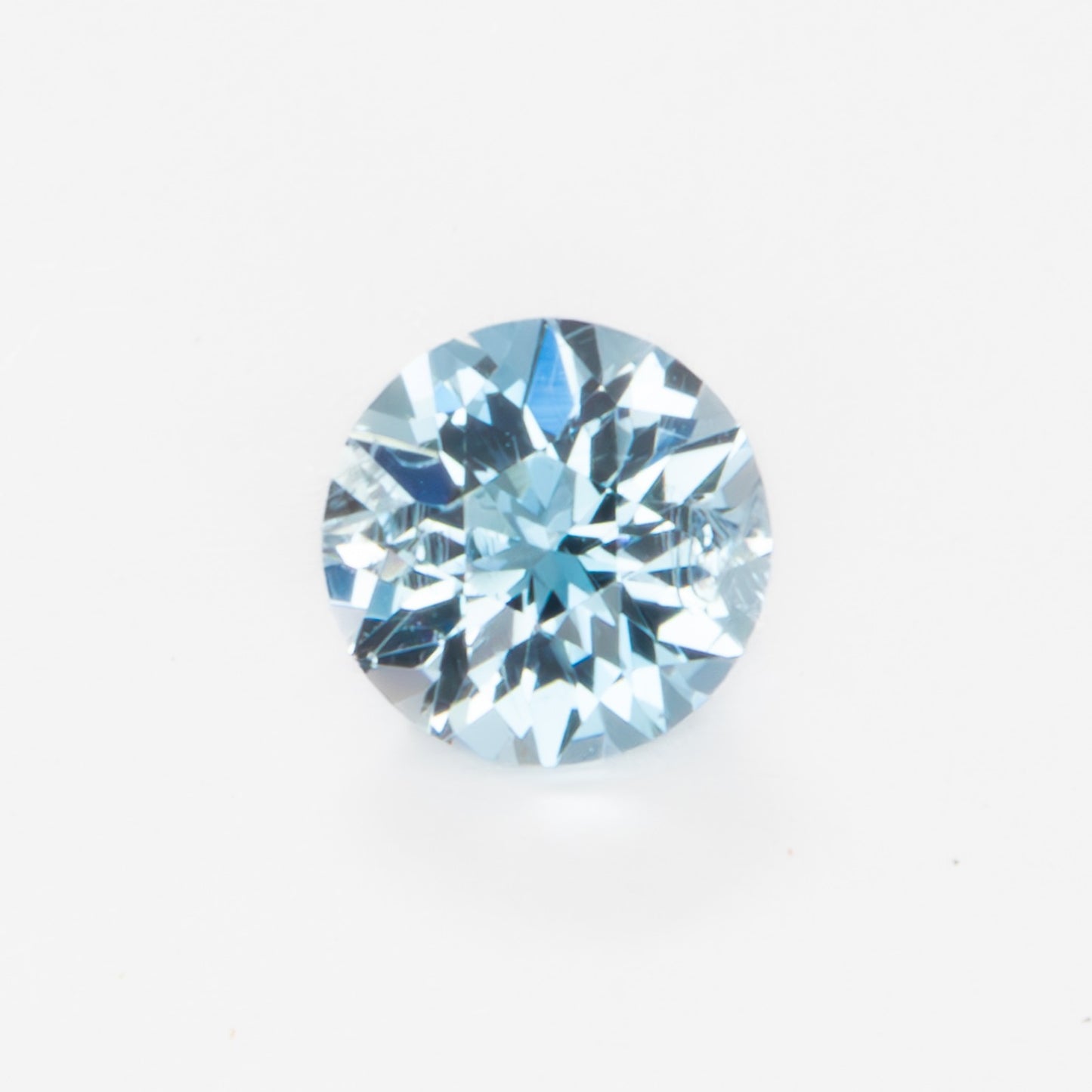 AQ0101 light blue aquamarine round