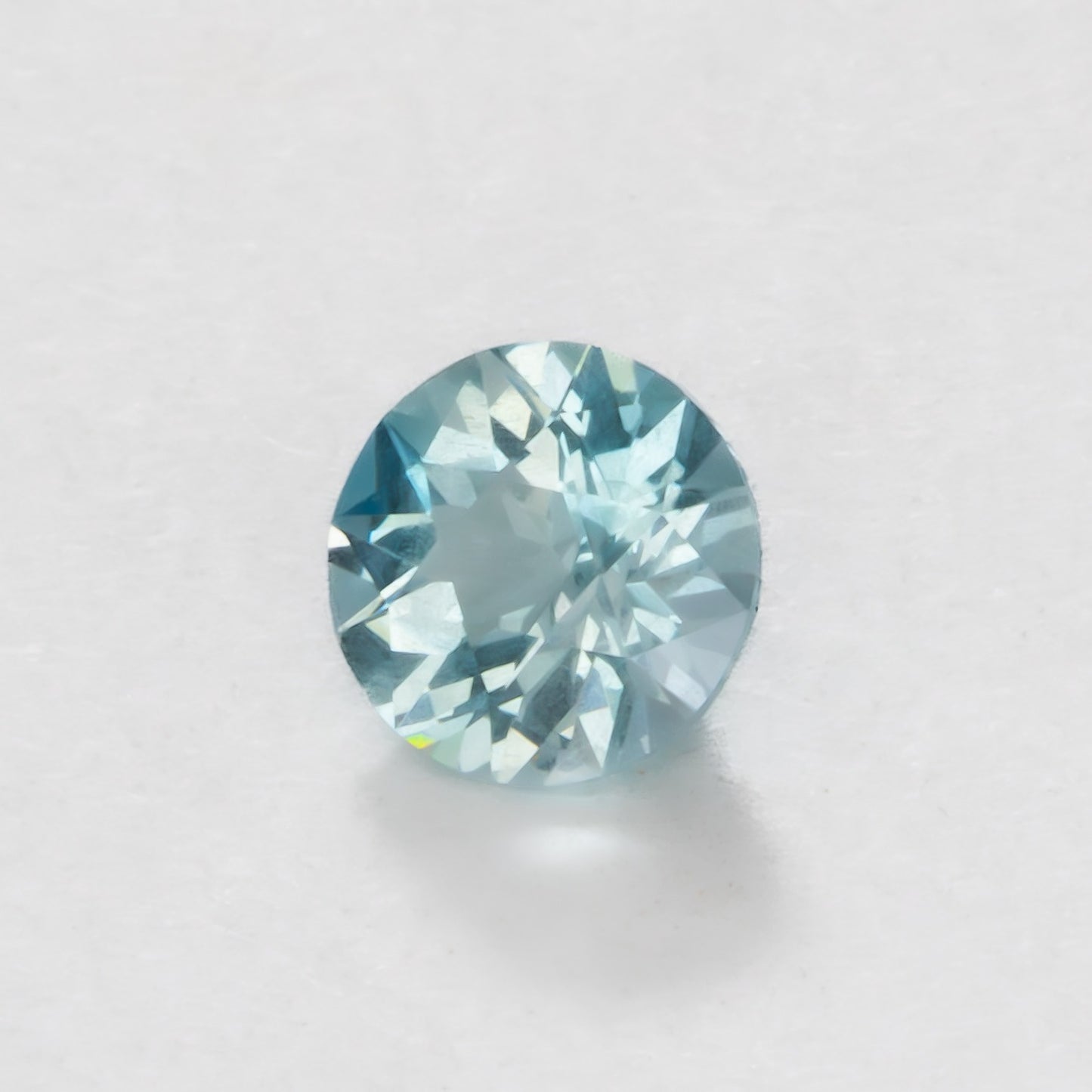 AQ0102 round cut aquamarine