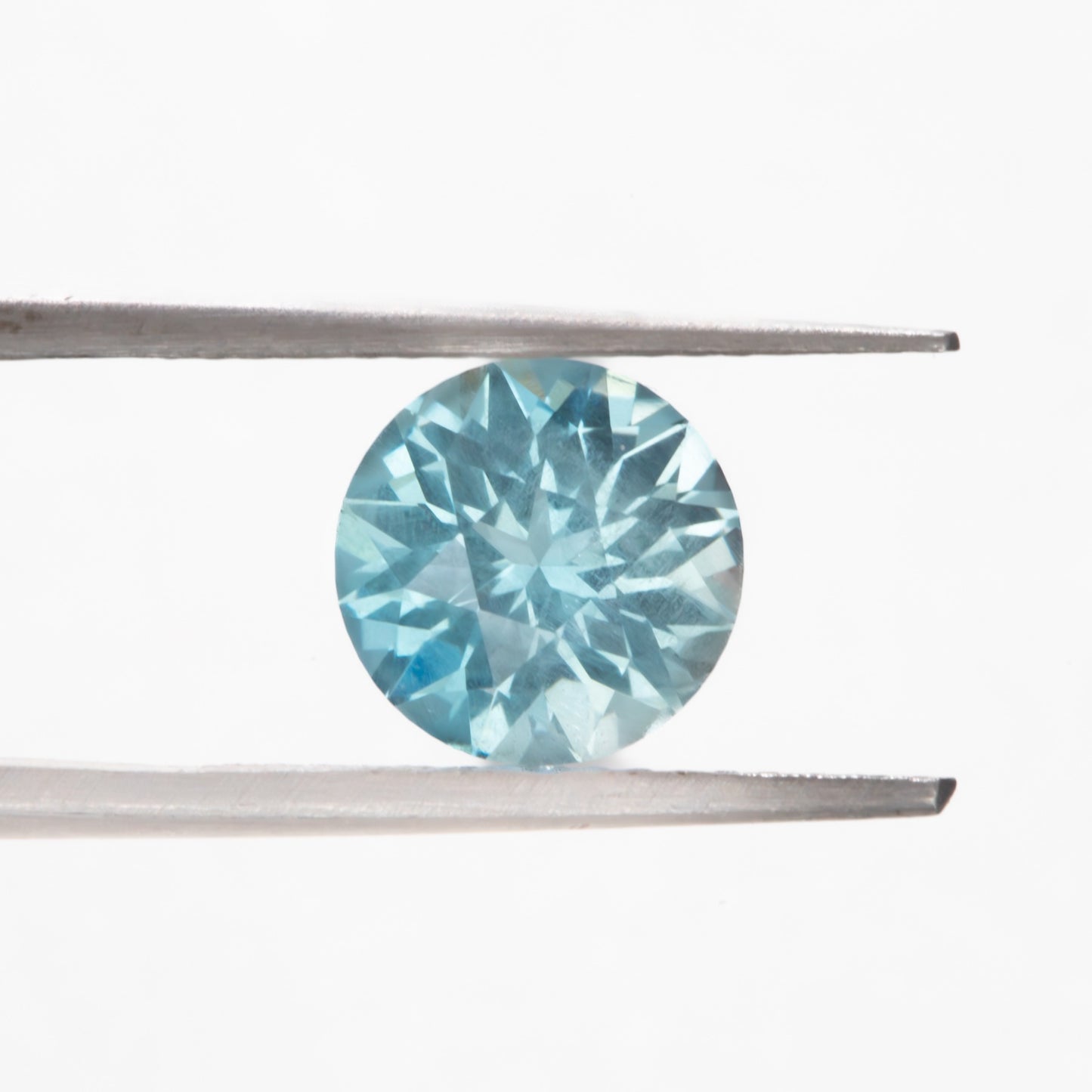 AQ0102 round cut aquamarine