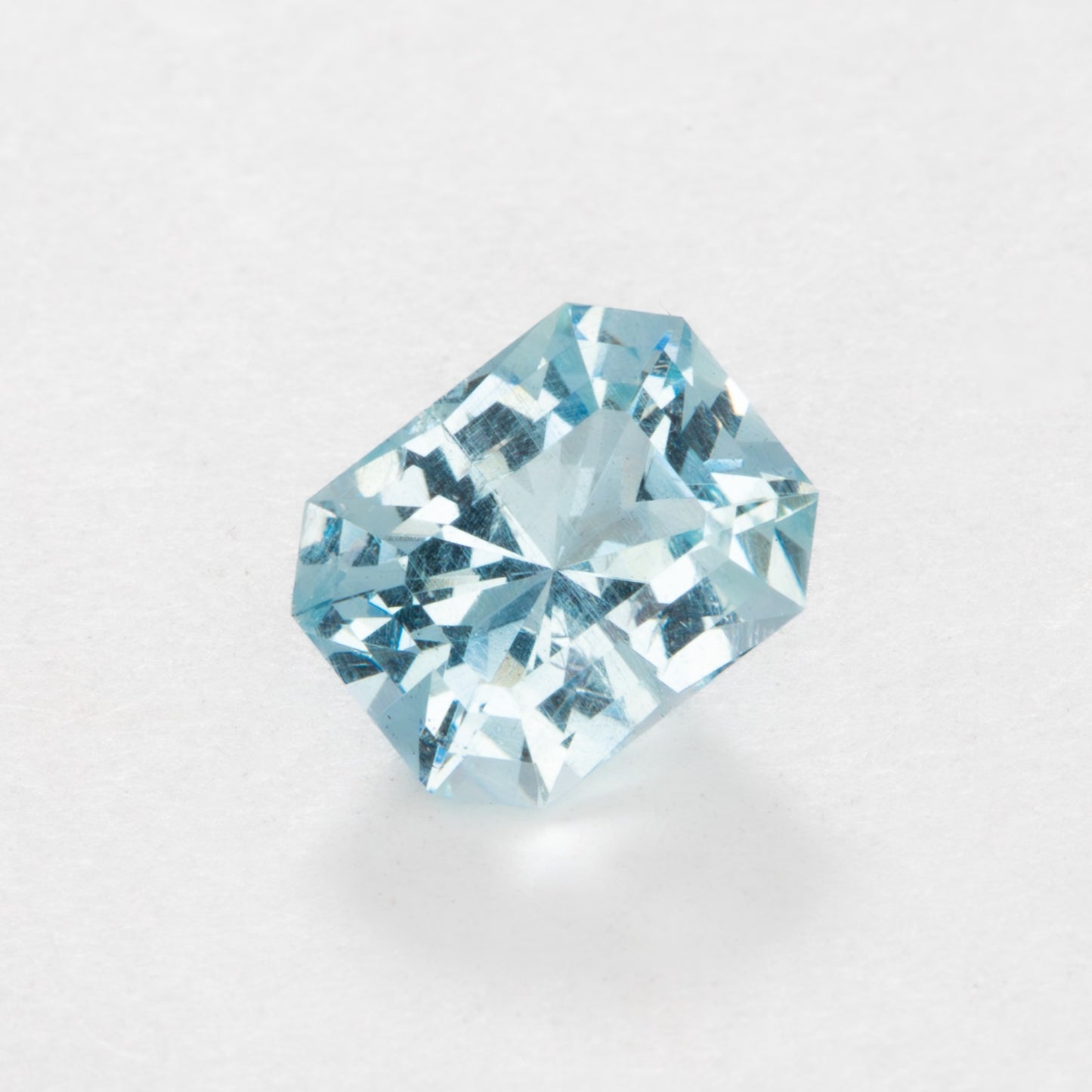 AQ0108 radiant cut aquamarine