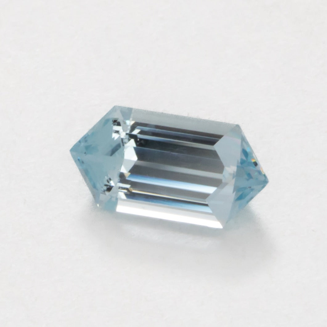 AQ0111 dutch marquise aquamarine