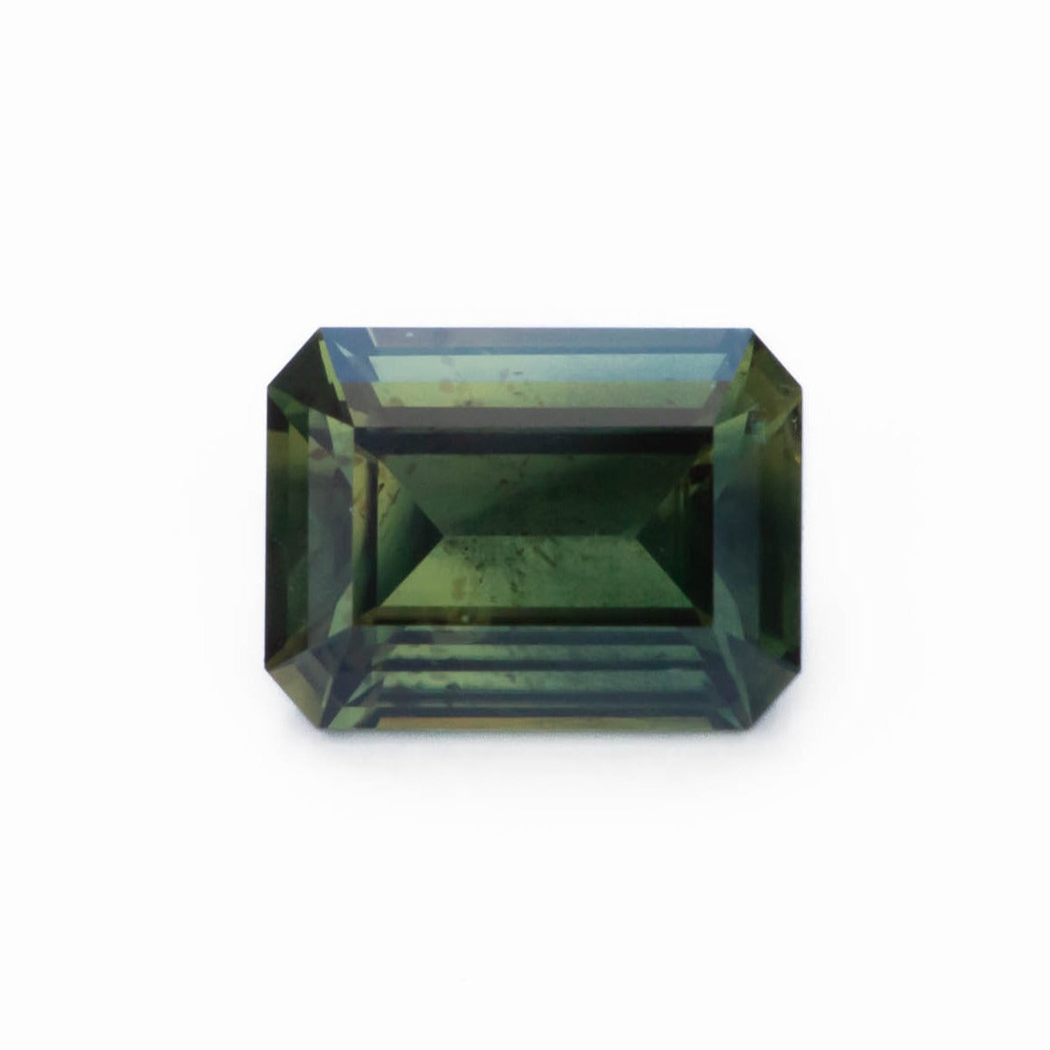 au0107 yellow-green australian sapphire stepcut