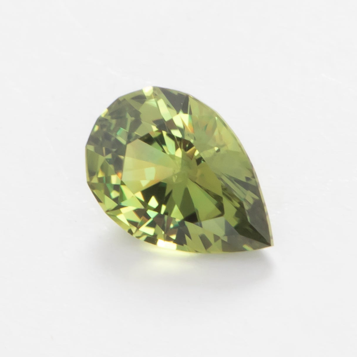 AU0138 golden yellow pear australian sapphire