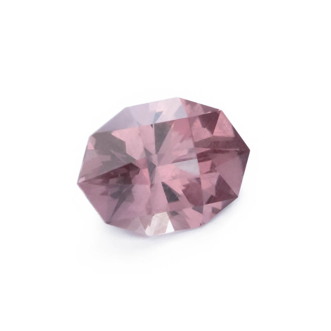 GR0105 pink purple oval garnet