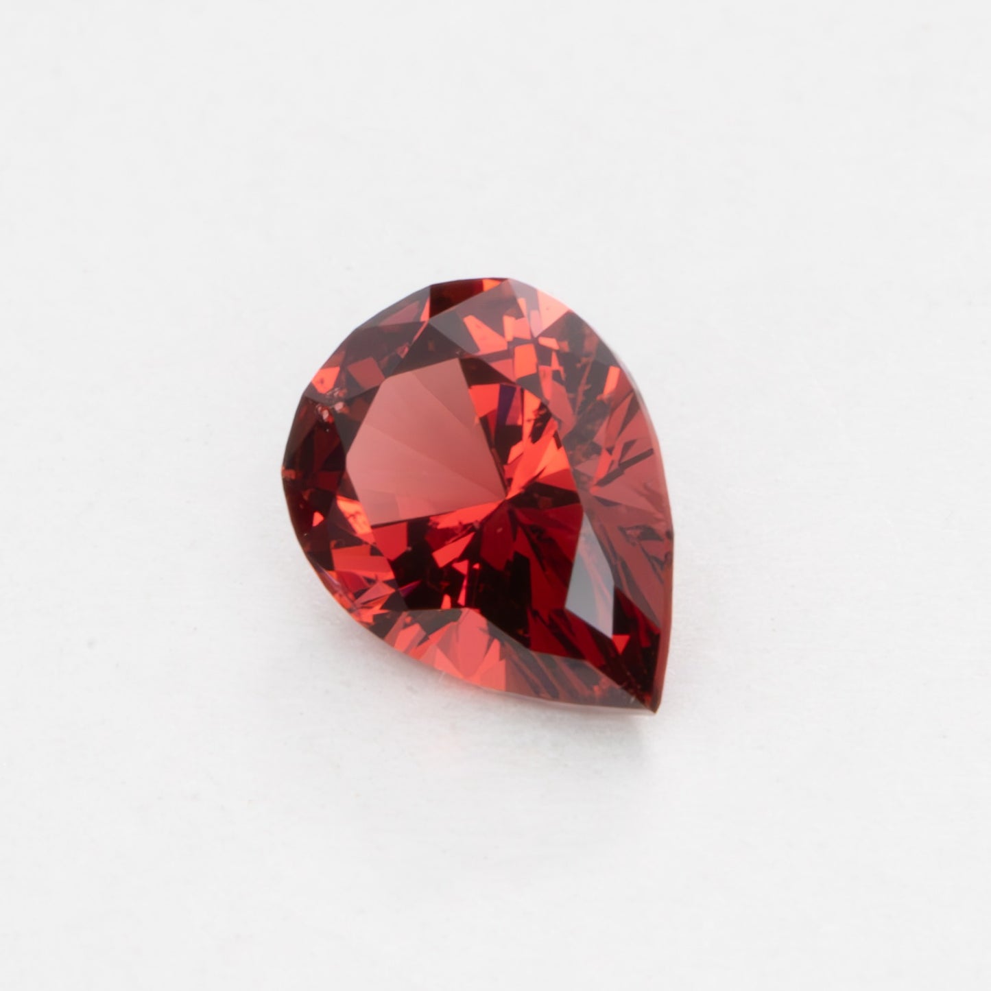 GR0116 red malaya garnet pear
