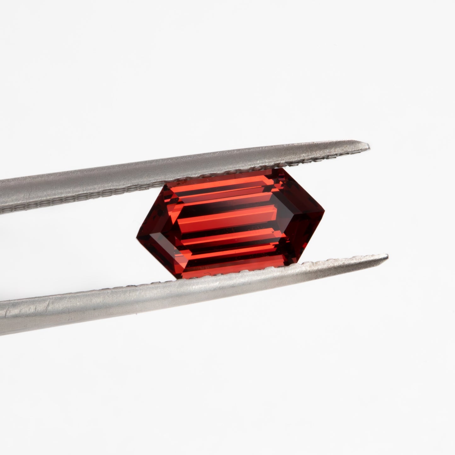 GR0117 red malaya garnet dutch marquise