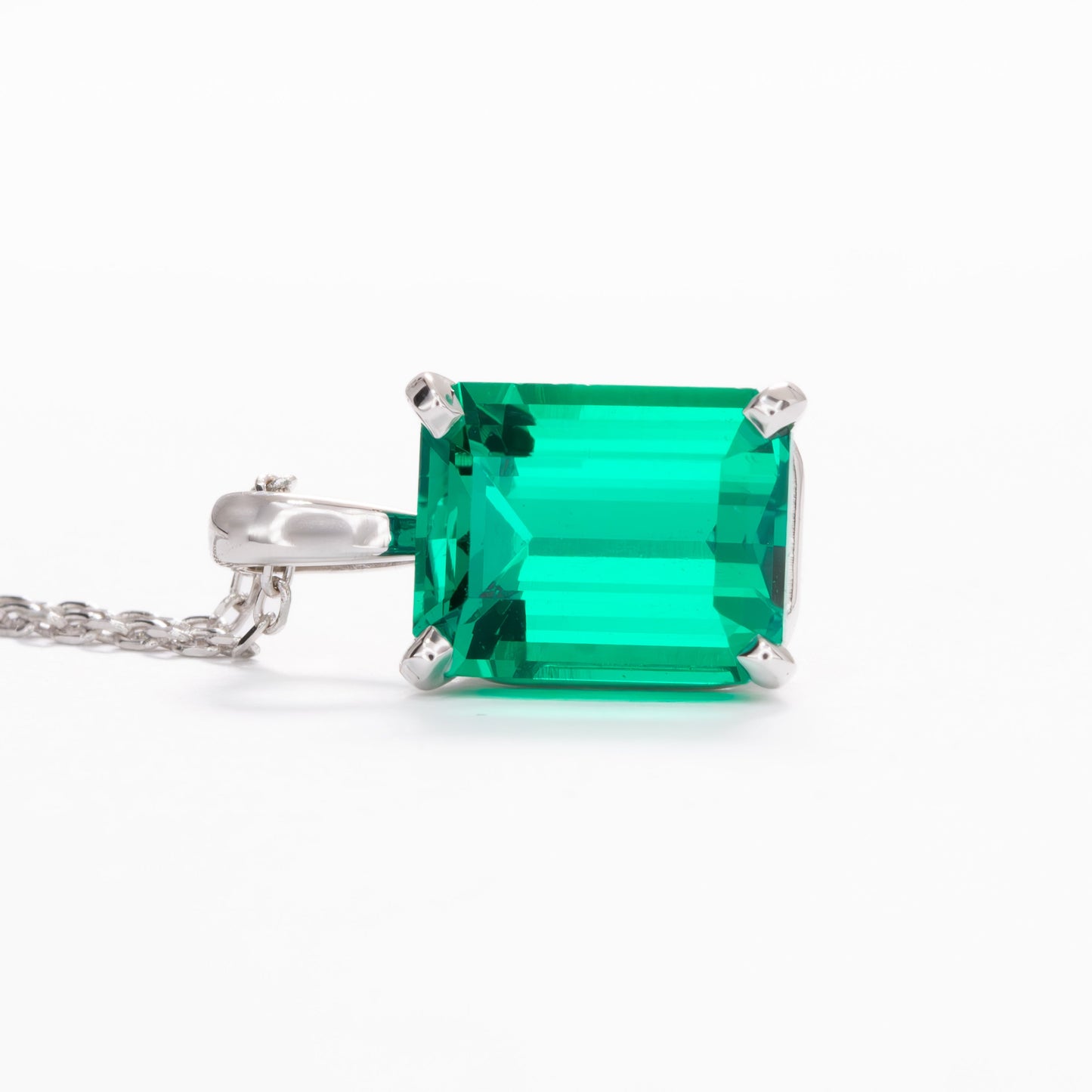 Kai necklace with lab emerald step cut