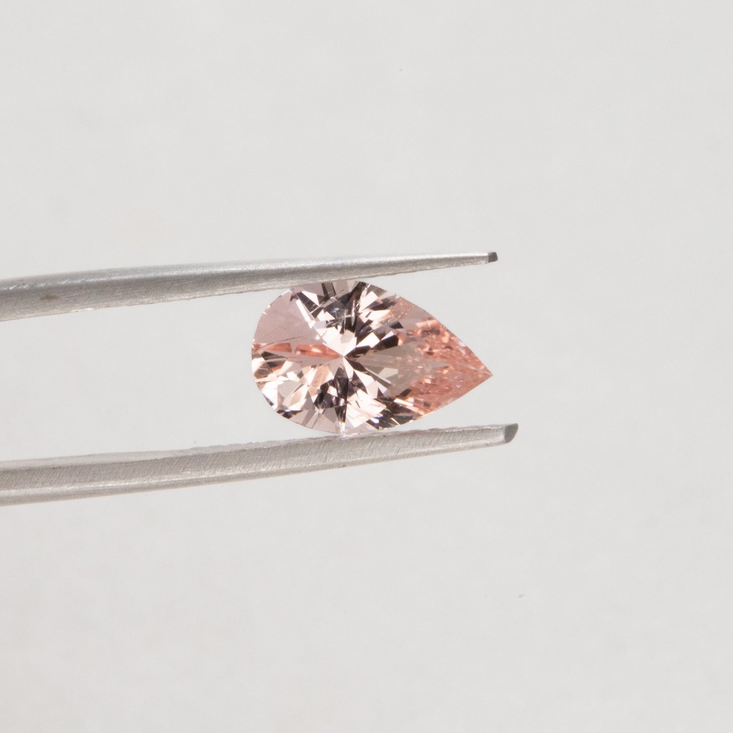 MG0102 peach eden pear morganite