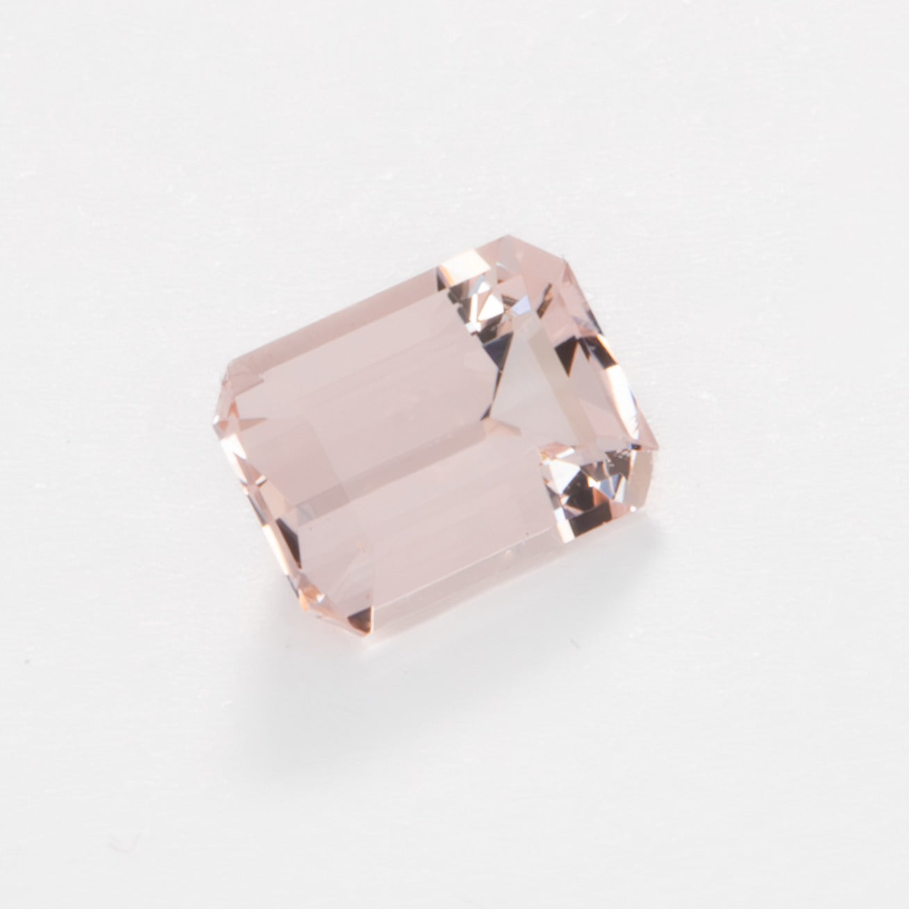 MG0105 step cut peach morganite