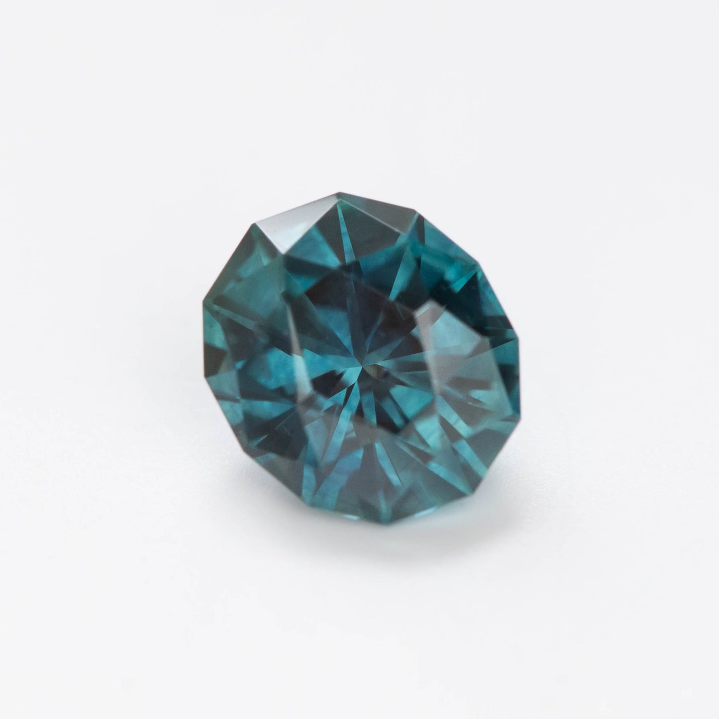 MS0102 oval teal montana sapphire