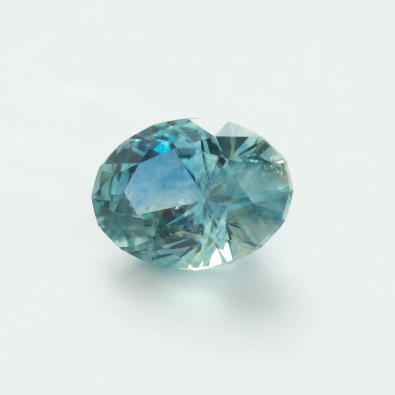 MS0129 blue-green oval montana sapphire