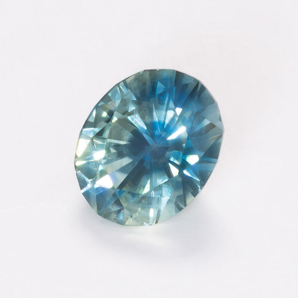 MS0194 oval cut light blue montana sapphire