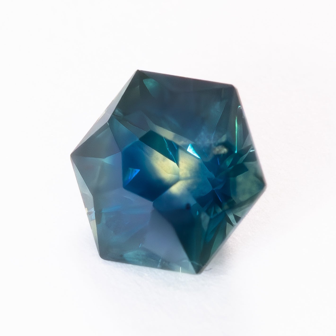MSO115 hex cut blue montana sapphire