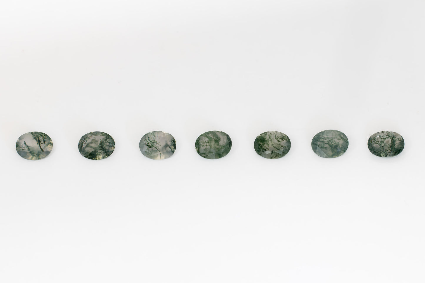 9x7mm Oval Green Moss Agate