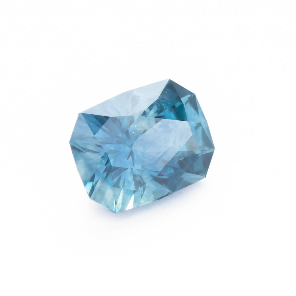 PSH0224 light blue montana sapphire radiant cut