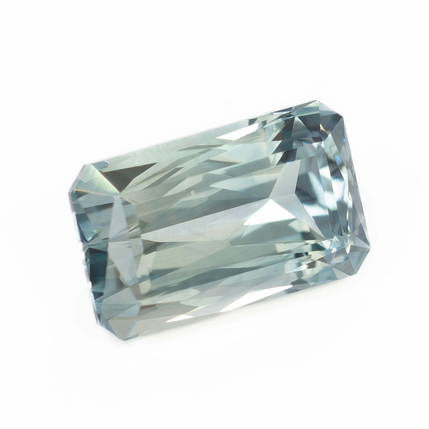 PSH1912 1.49ct light blue radiant montana sapphire