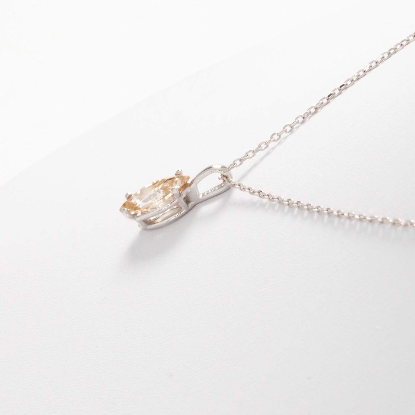 Tessie marquise necklace in white gold and moissanite