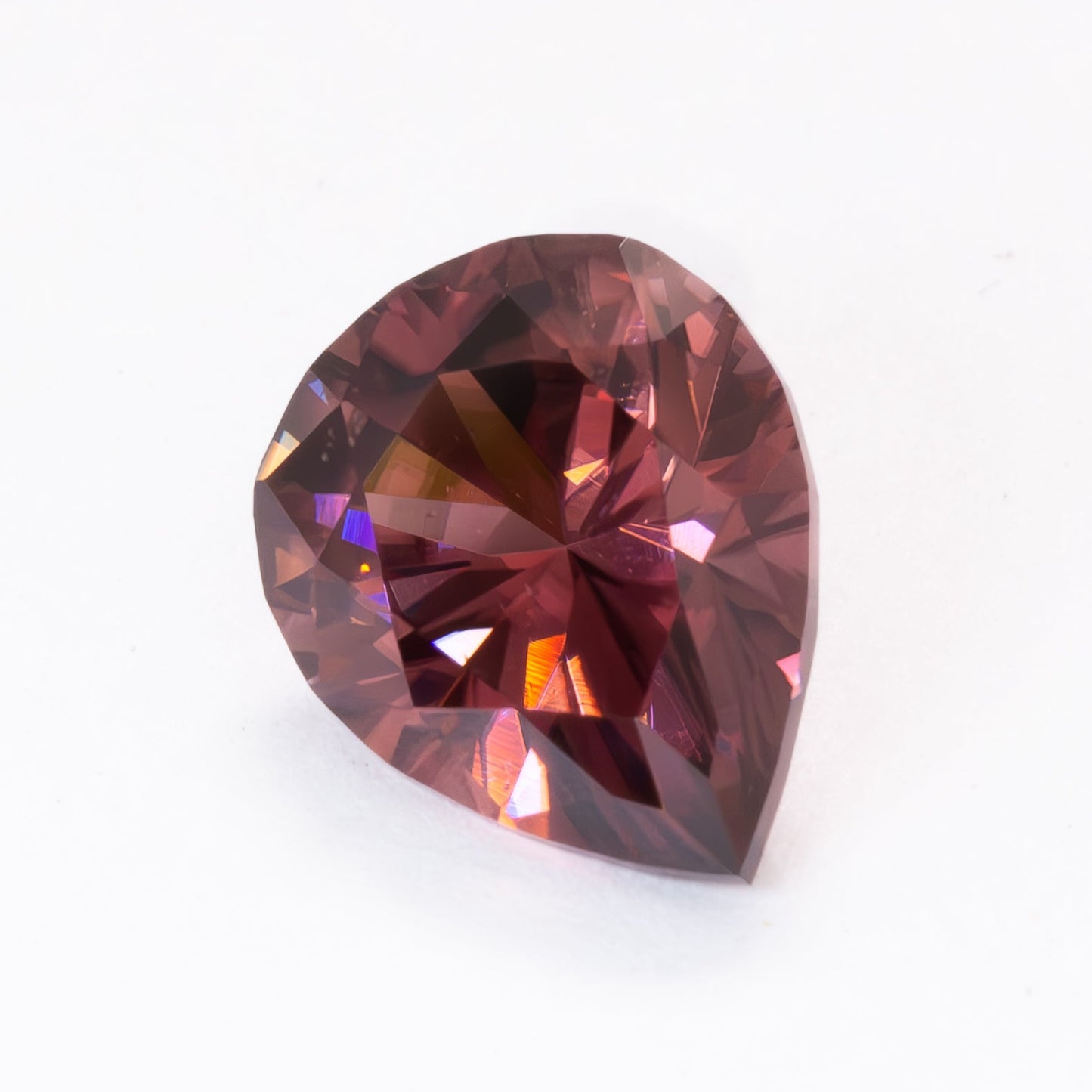 ZR0137 dark pink pear zircon