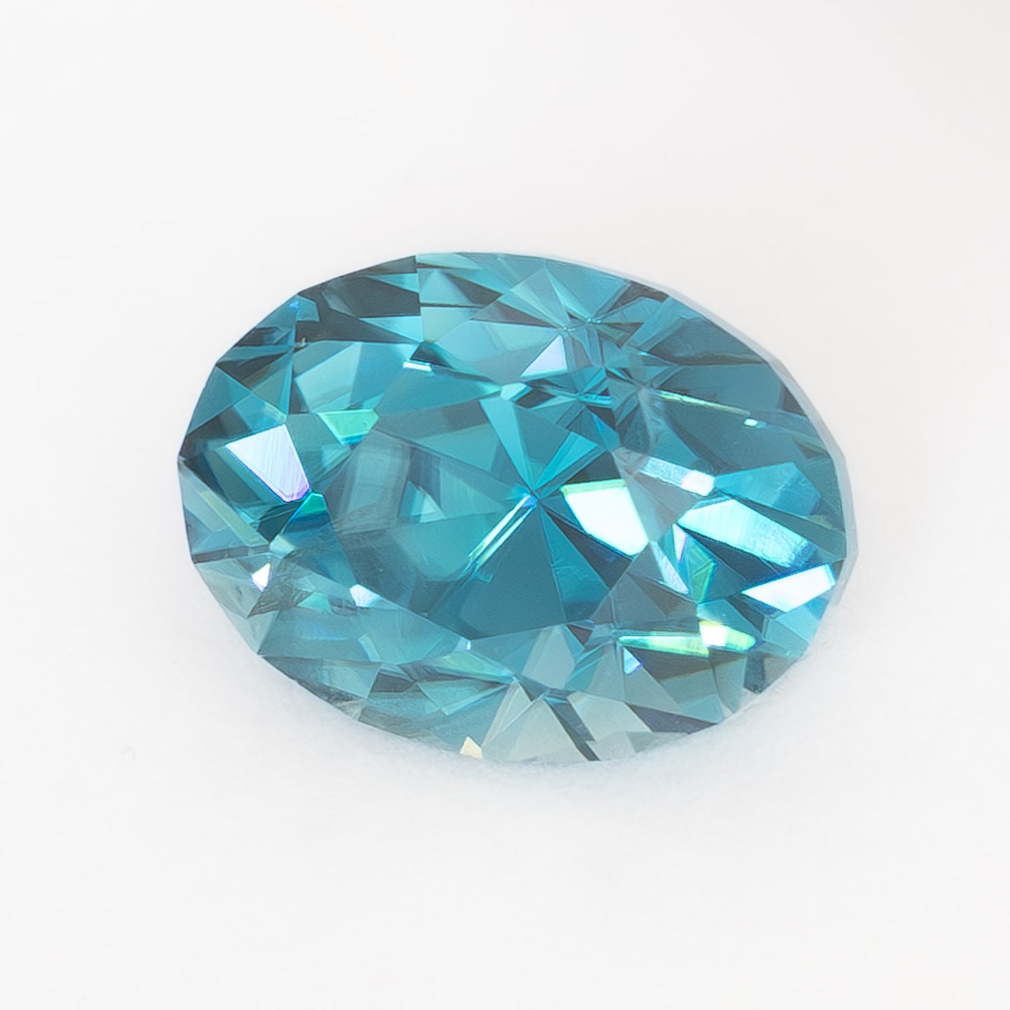 ZR0143 1.56ct blue oval cut zircon