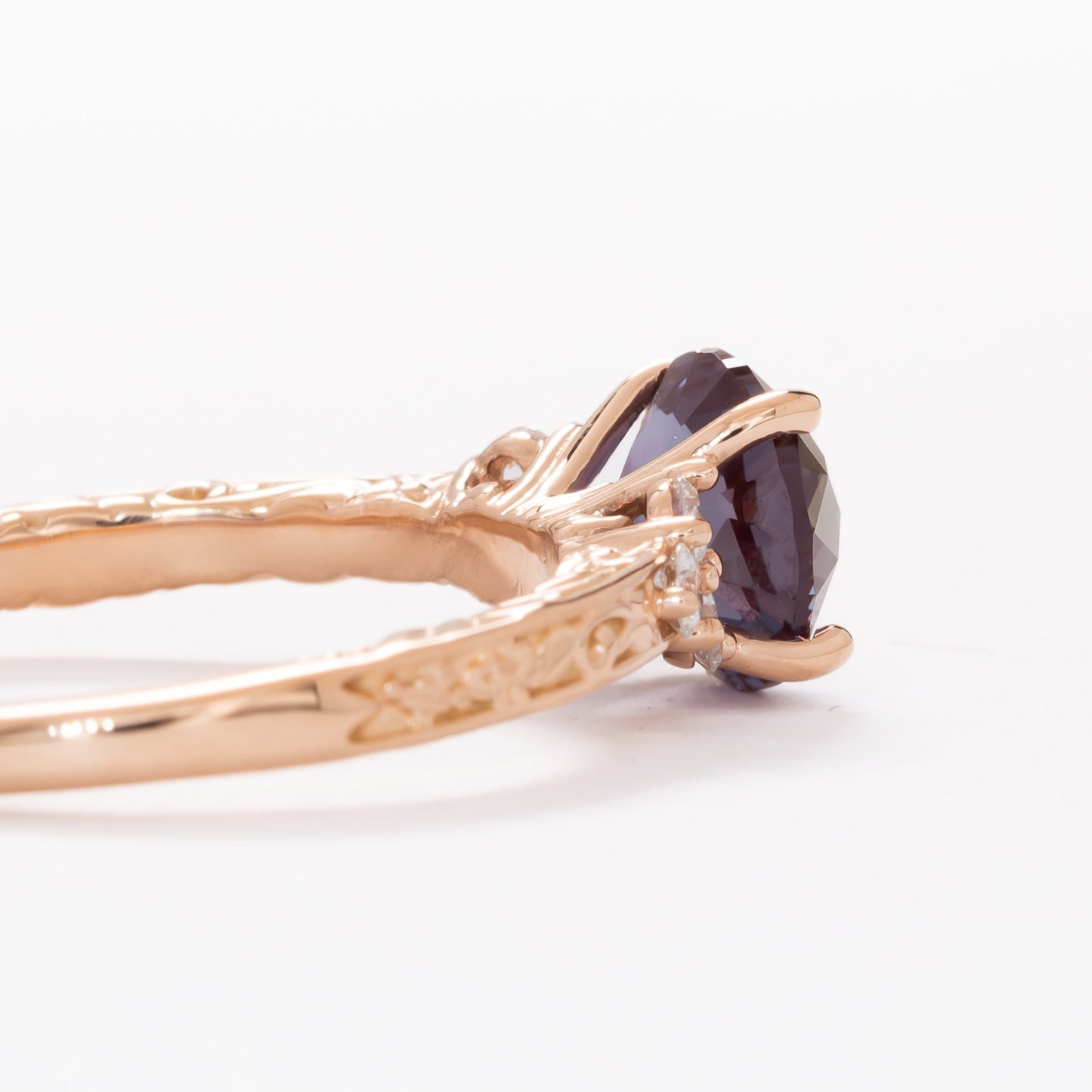alice ring with oec round lab alexandrite