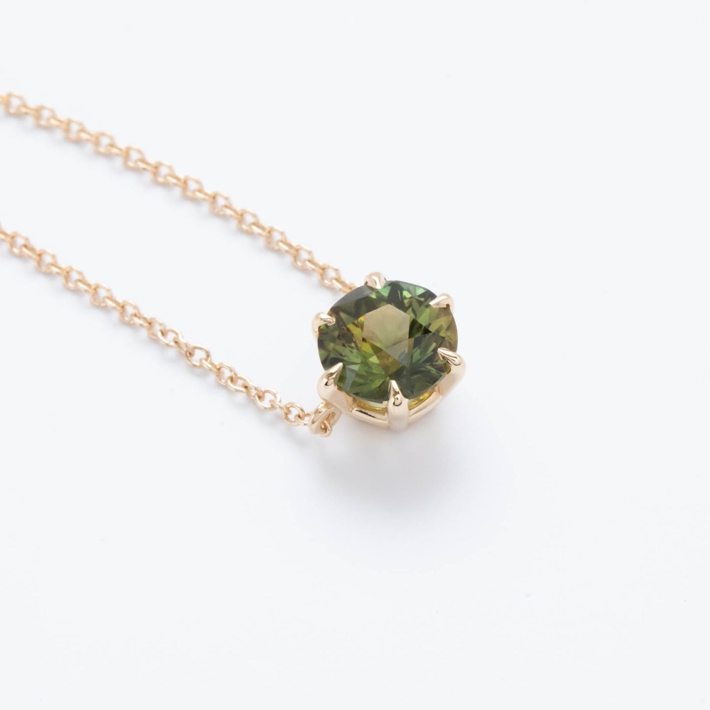 cygni necklace with natural sapphire