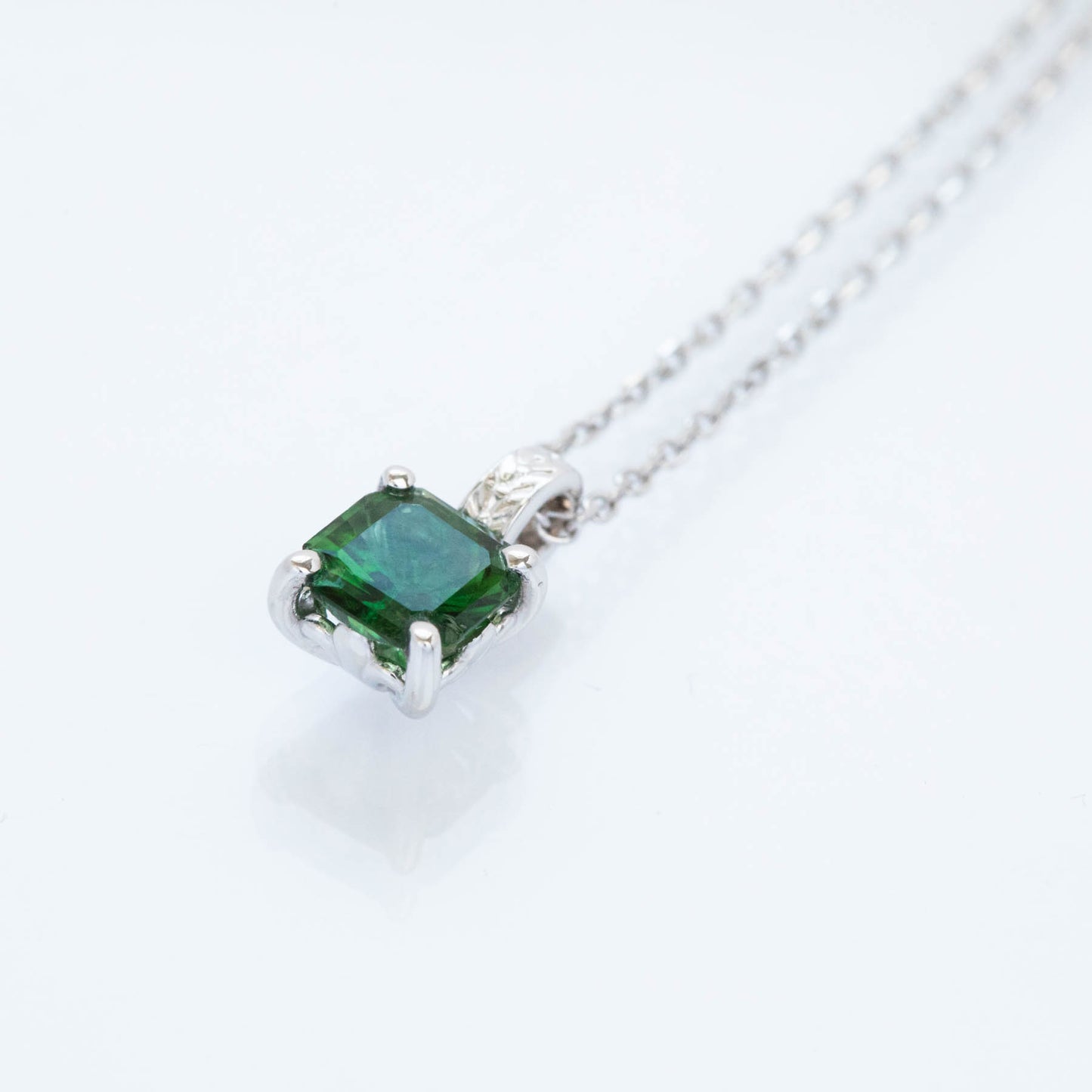 dark green tourmaline necklace in white gold