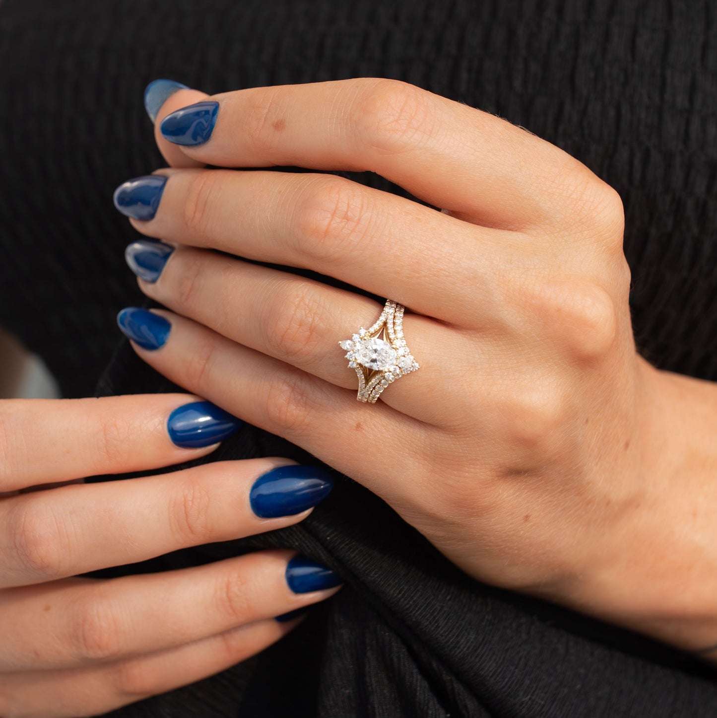 luna wedding set with lab diamond oval