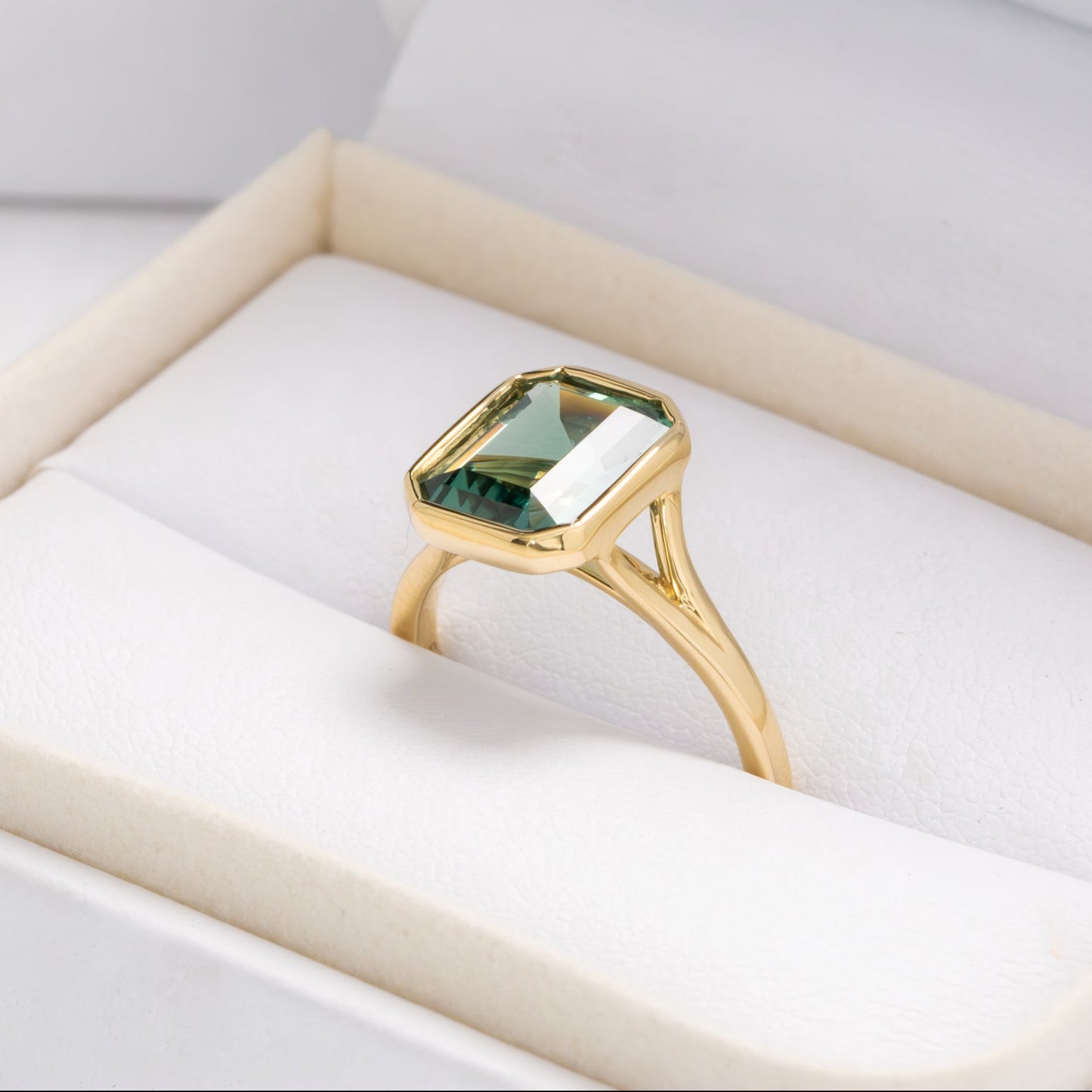 margot split shank bezel set ring