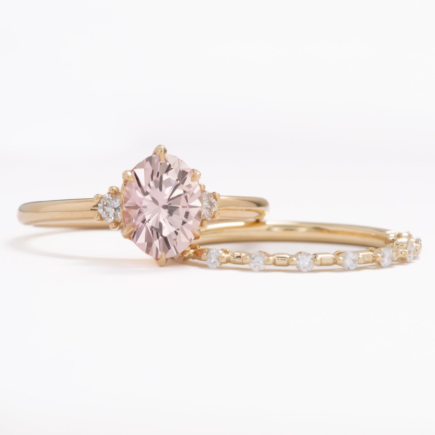 signy wedding set in yellow gold