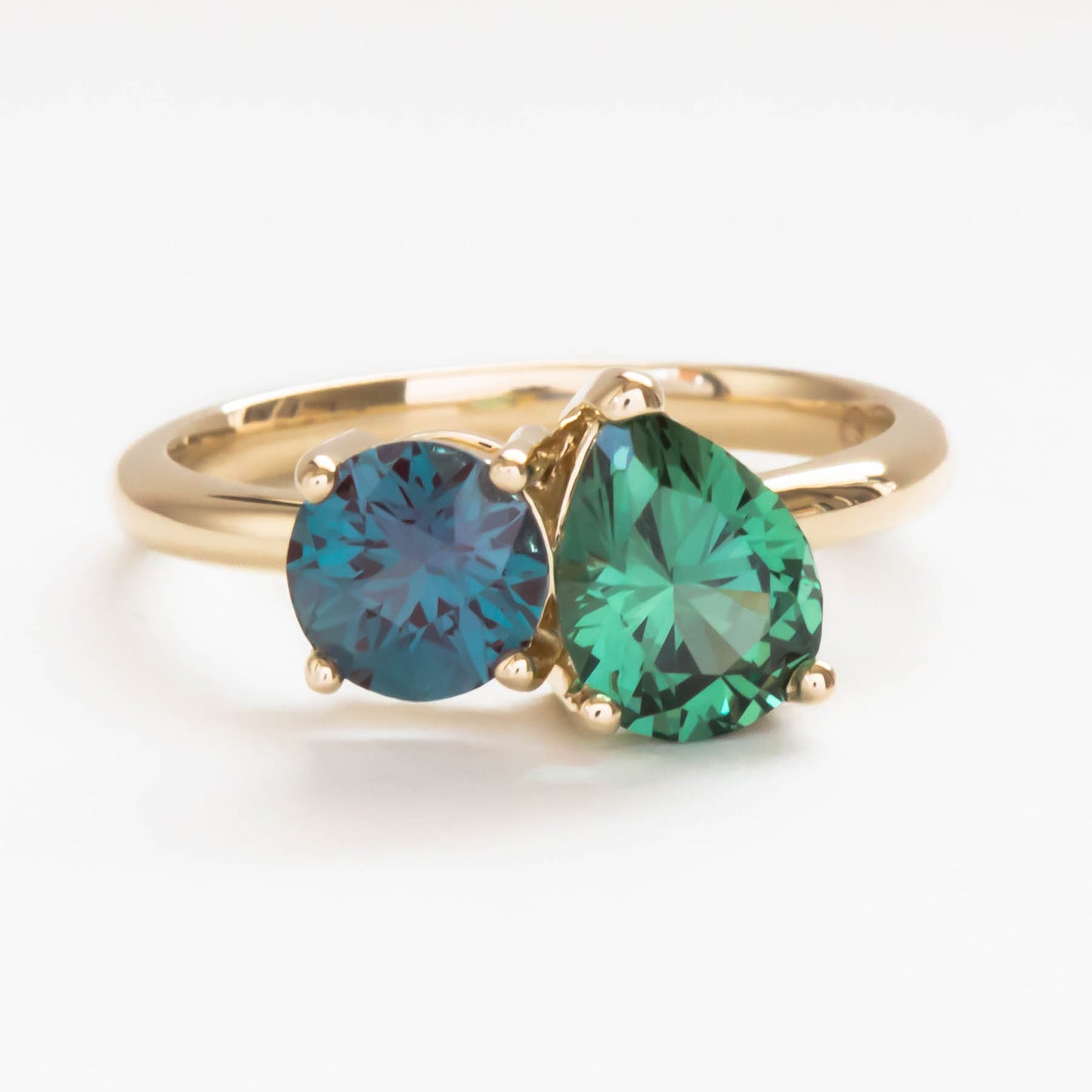 toi et moi ring with pear and round