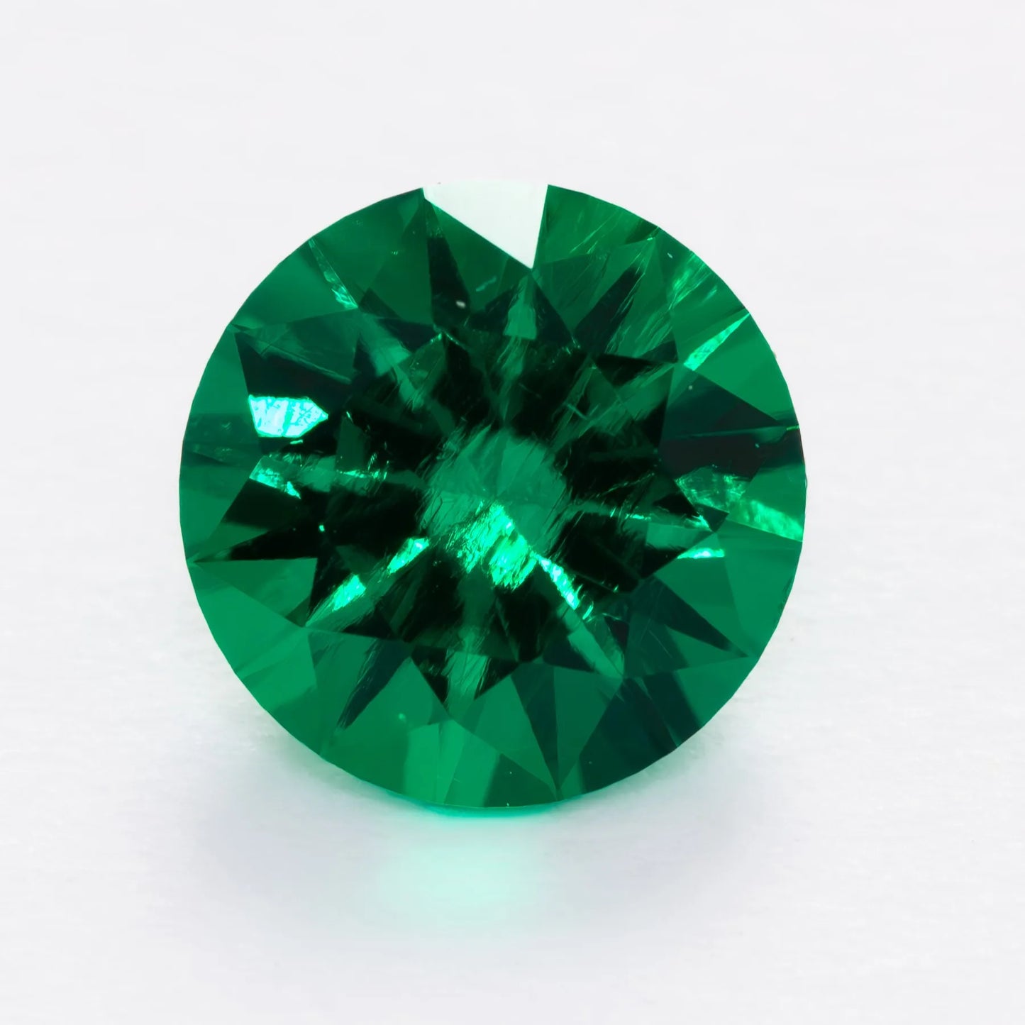 hydro emerald round brilliant