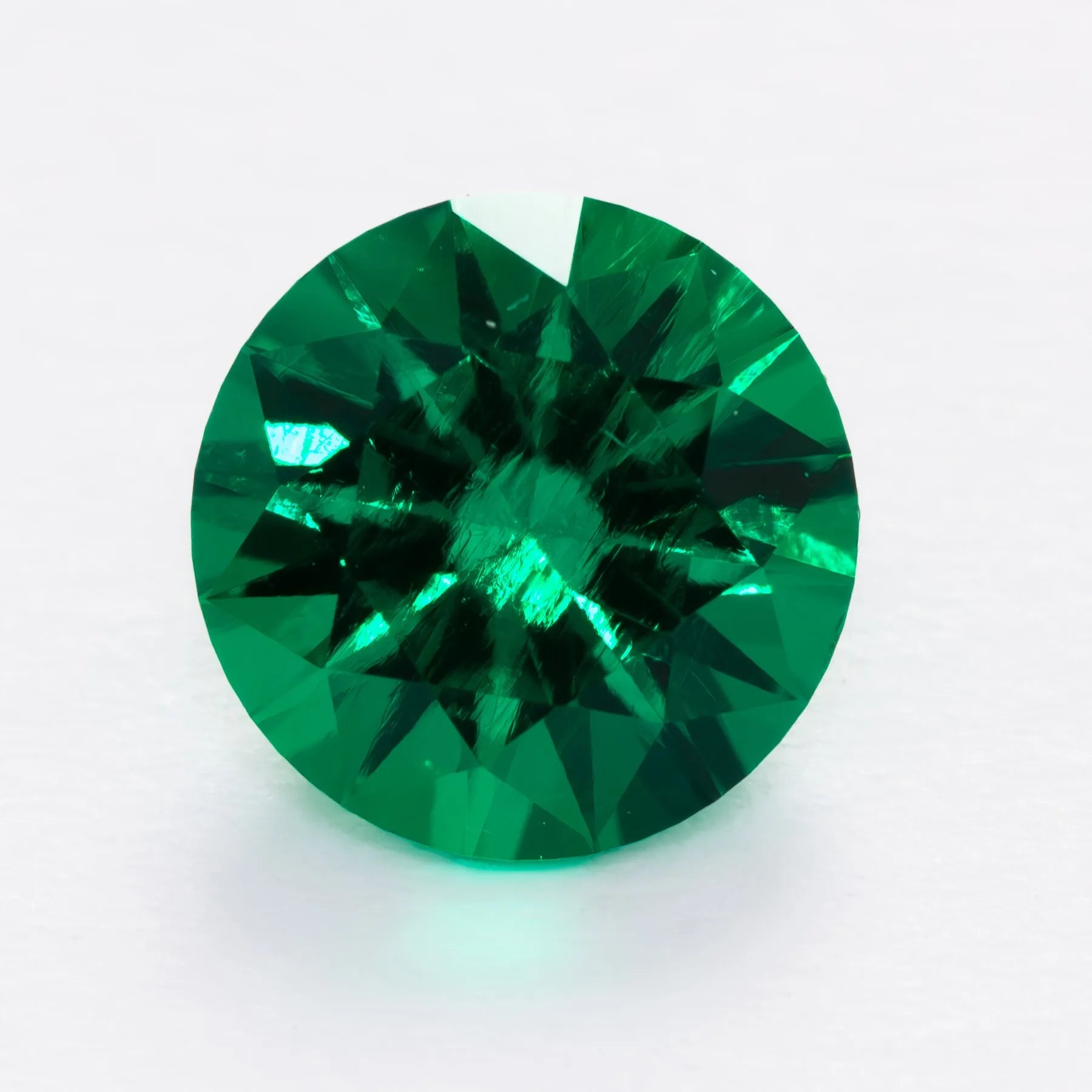 hydro emerald round brilliant