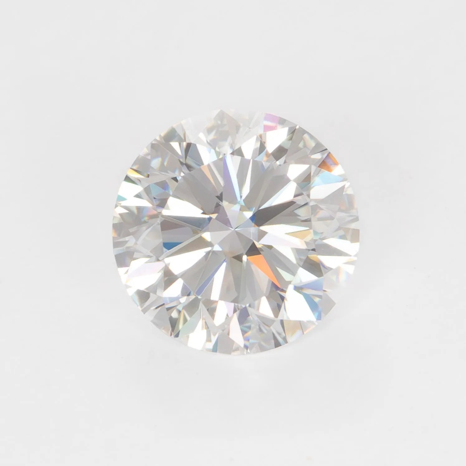 round white moissanite
