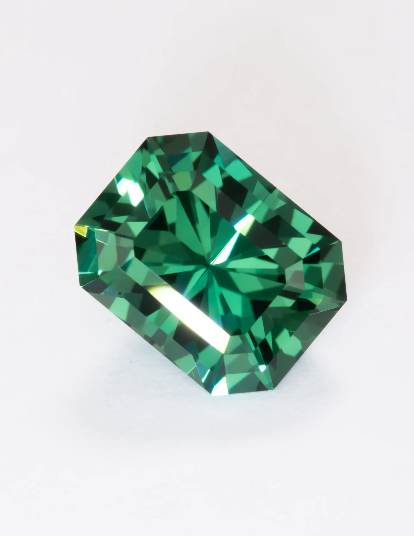 Juniper Green Sapphire