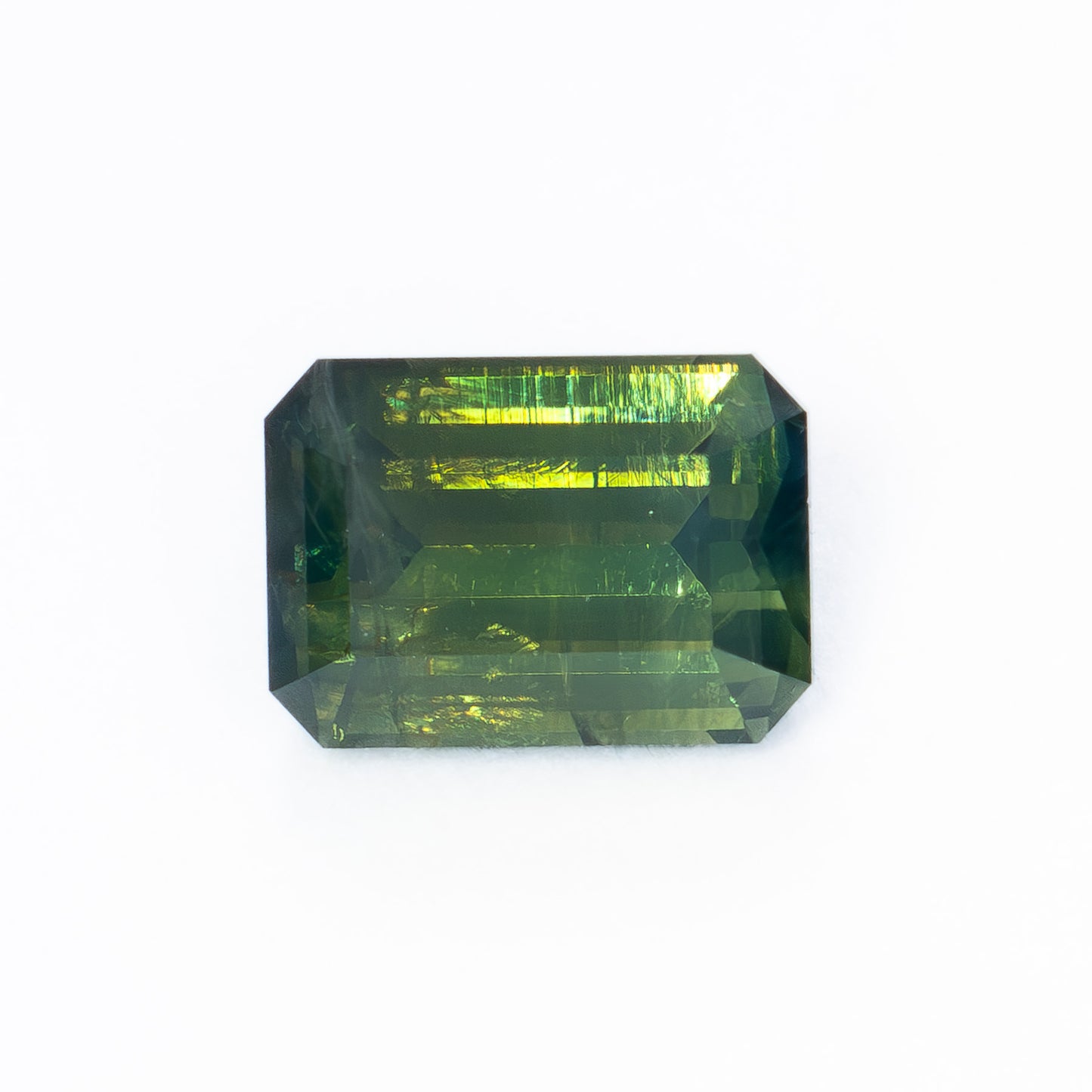 AF0114 green-yellow step cut african sapphire