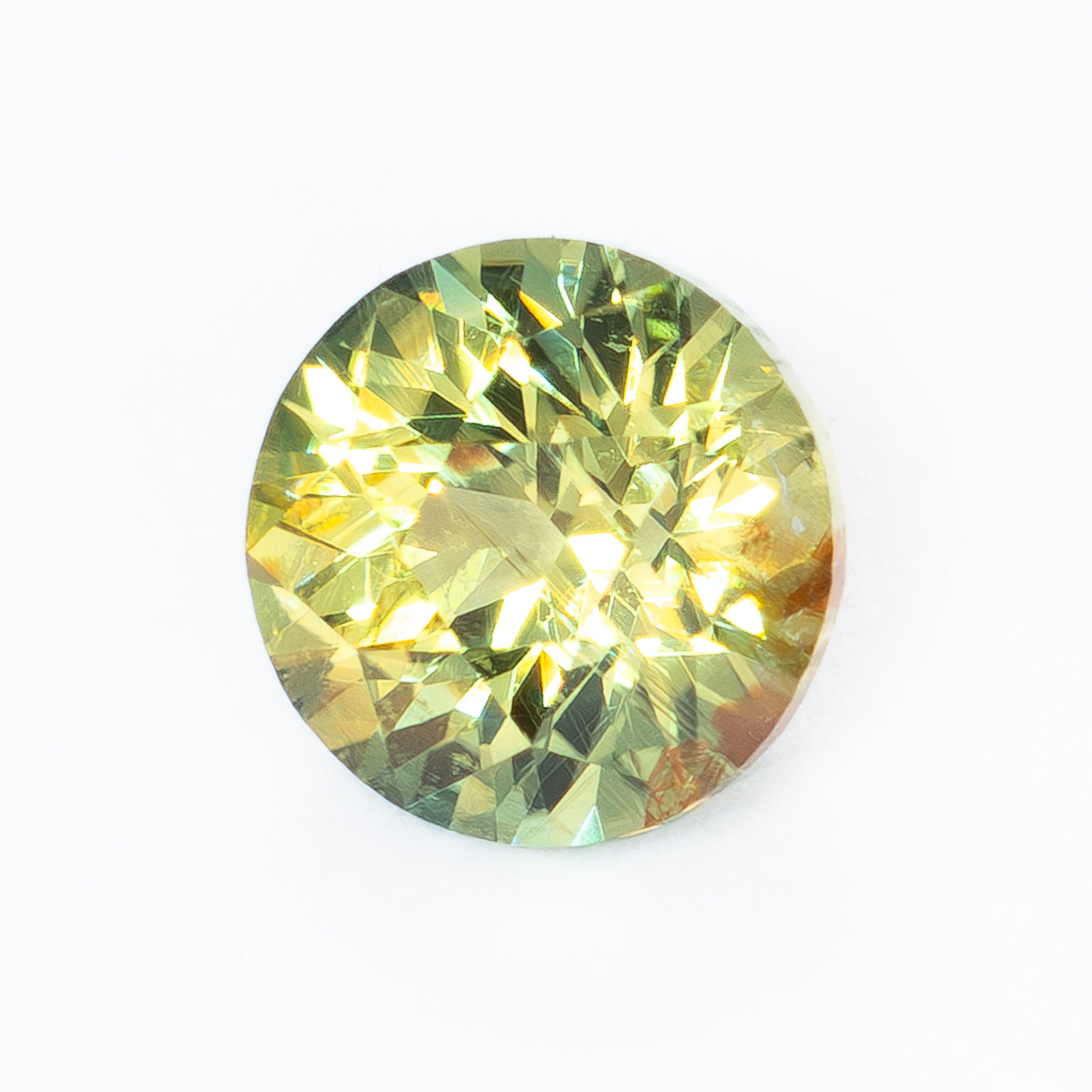 AF0115 green-yellow african sapphire