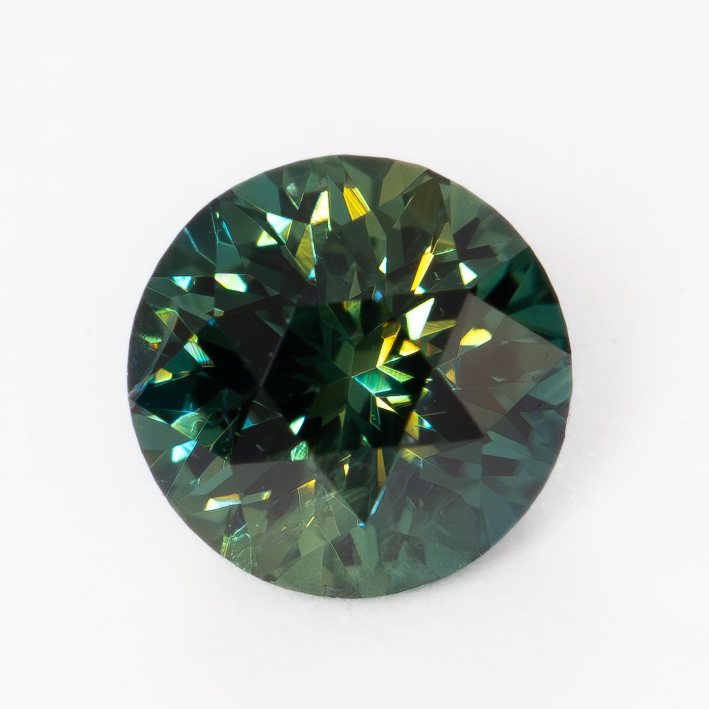AF0116 0.83ct teal round cut african sapphire