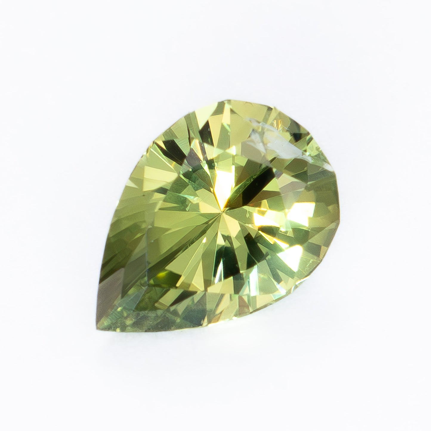 AF0124 green-yellow pear montana sapphire