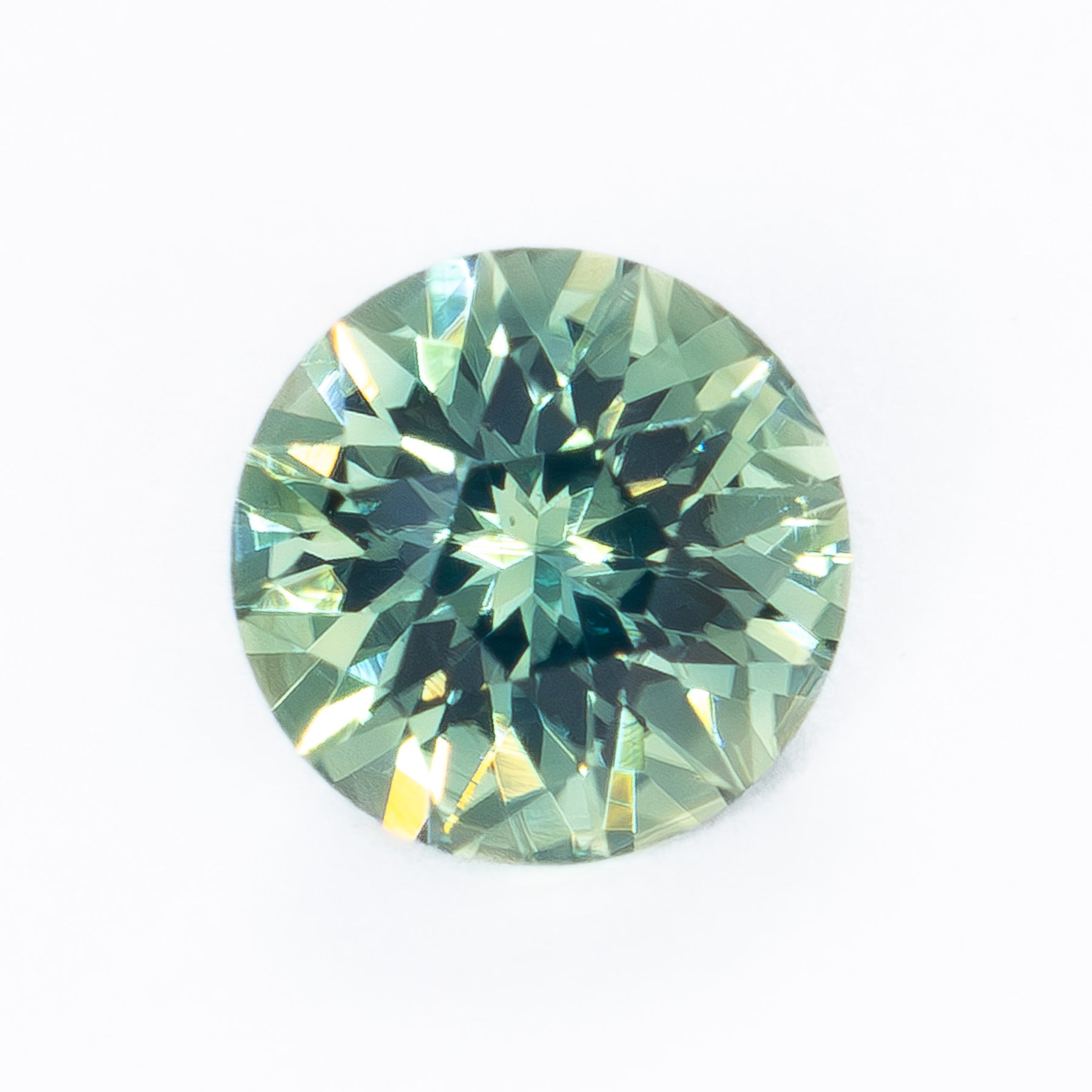 AF0126 aqua blue round african sapphire
