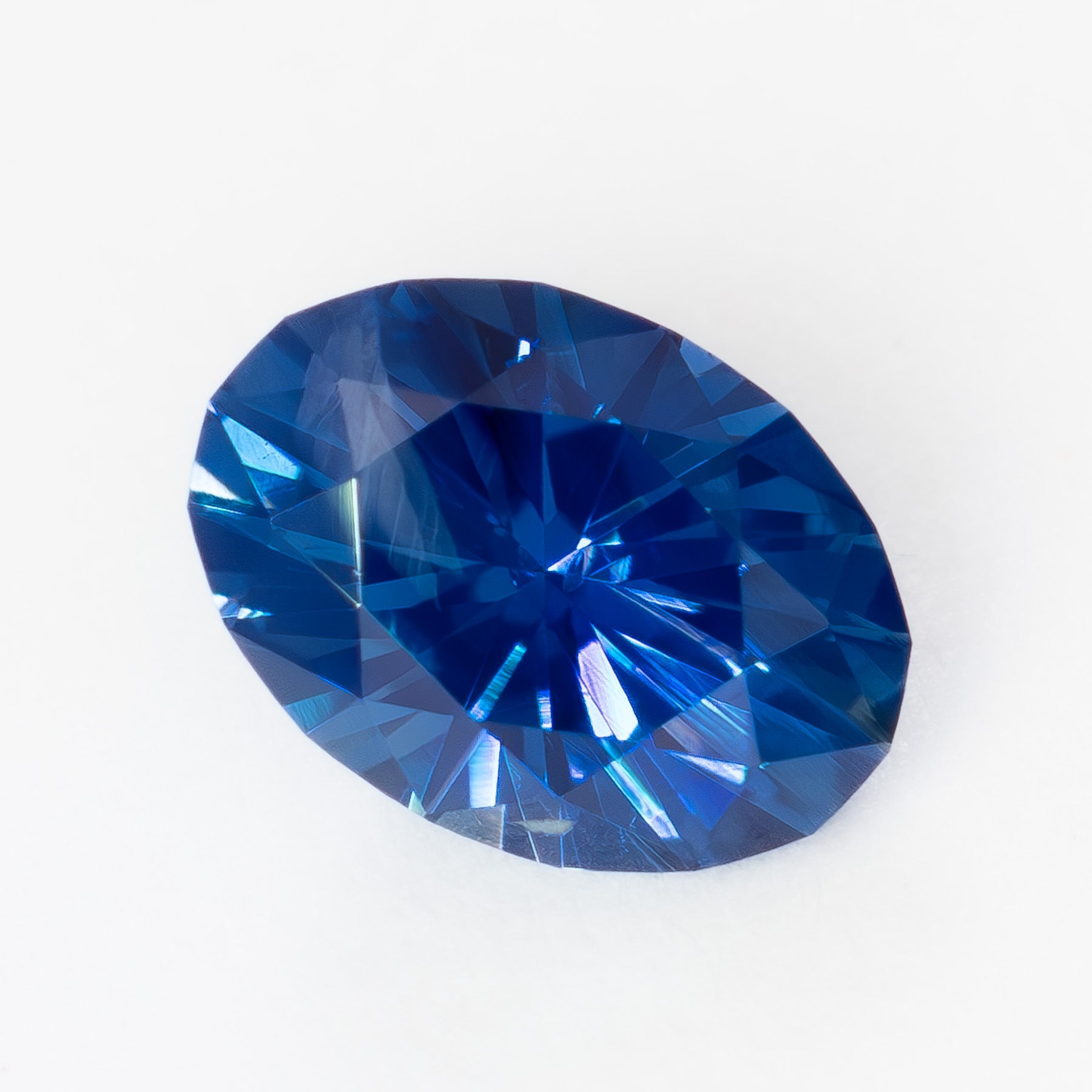 AF0127 0.60ct oval cut royal blue african sapphire