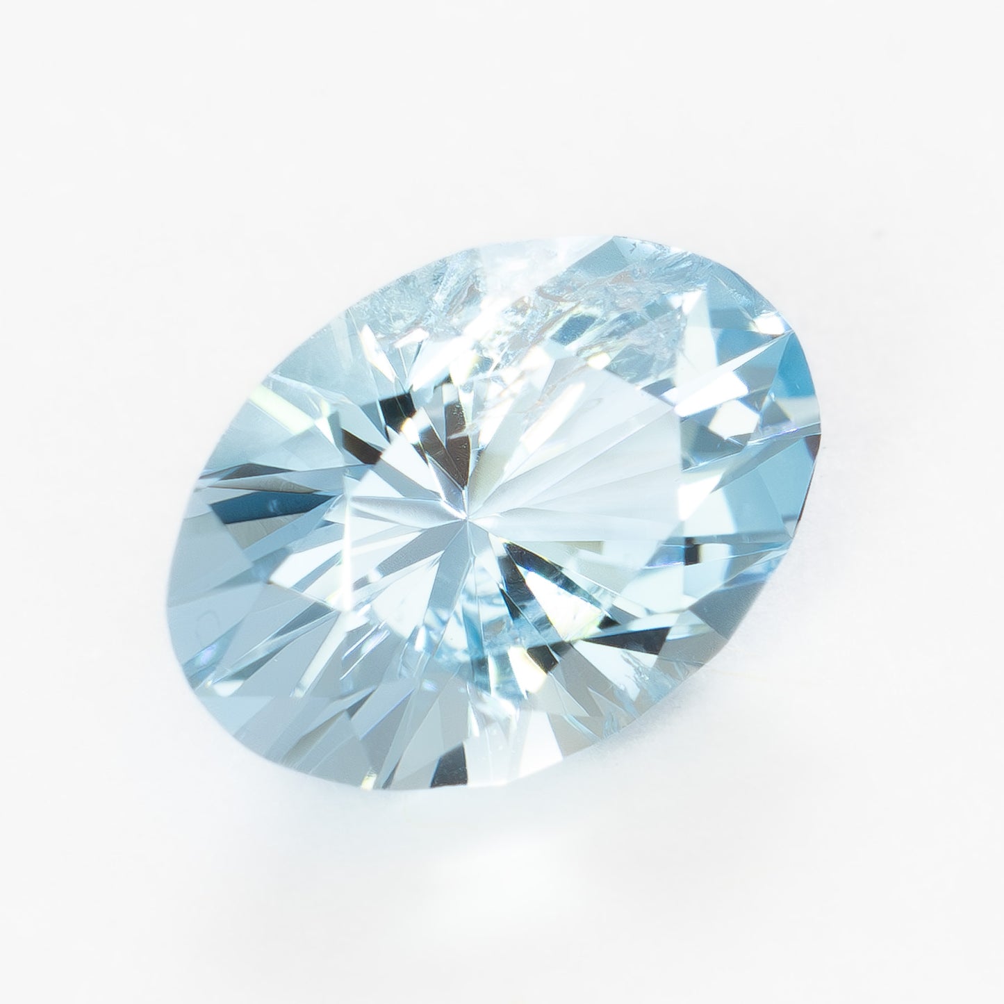 AQ0100 1.53ct oval cut aquamarine