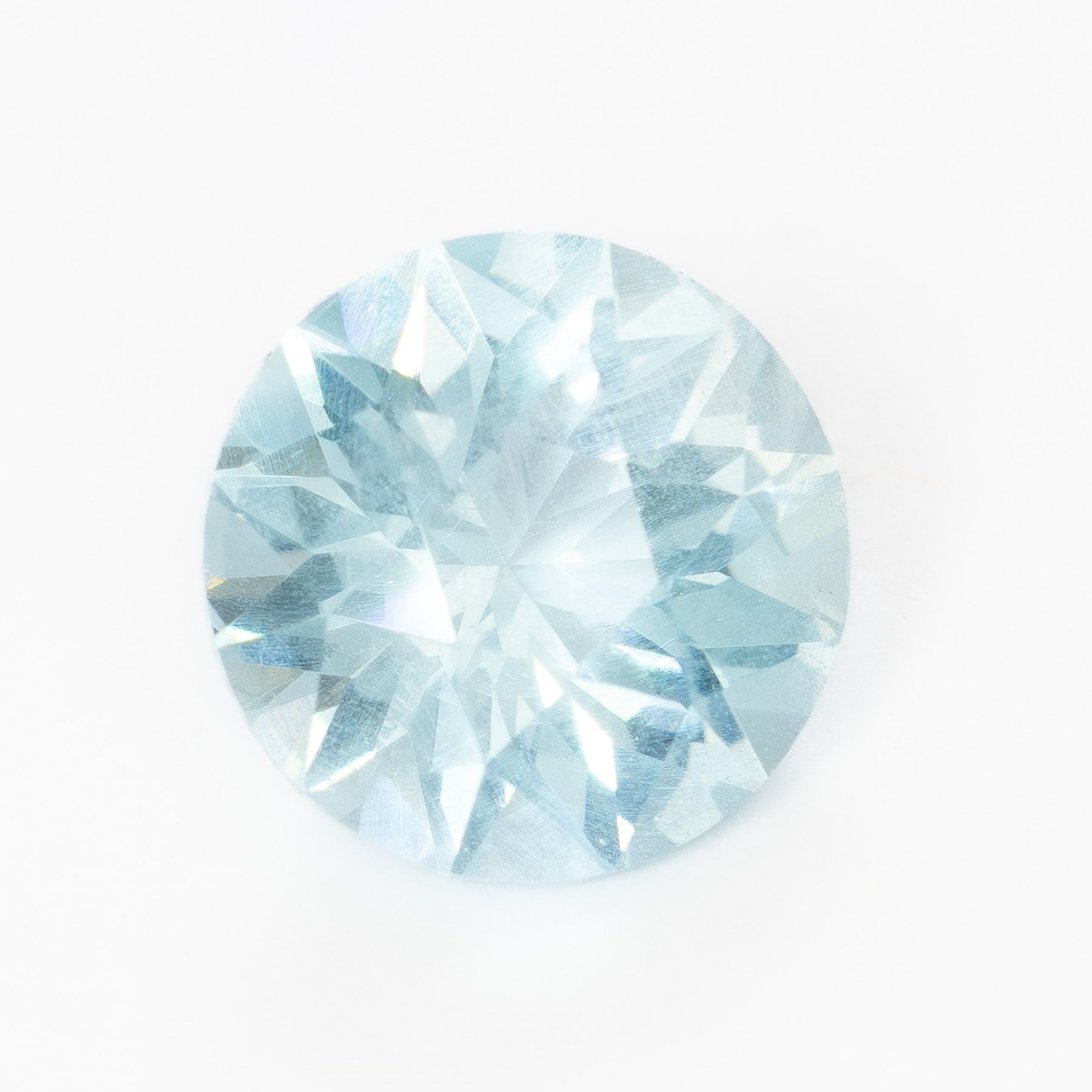 AQ0102 1.37ct round cut aquamarine