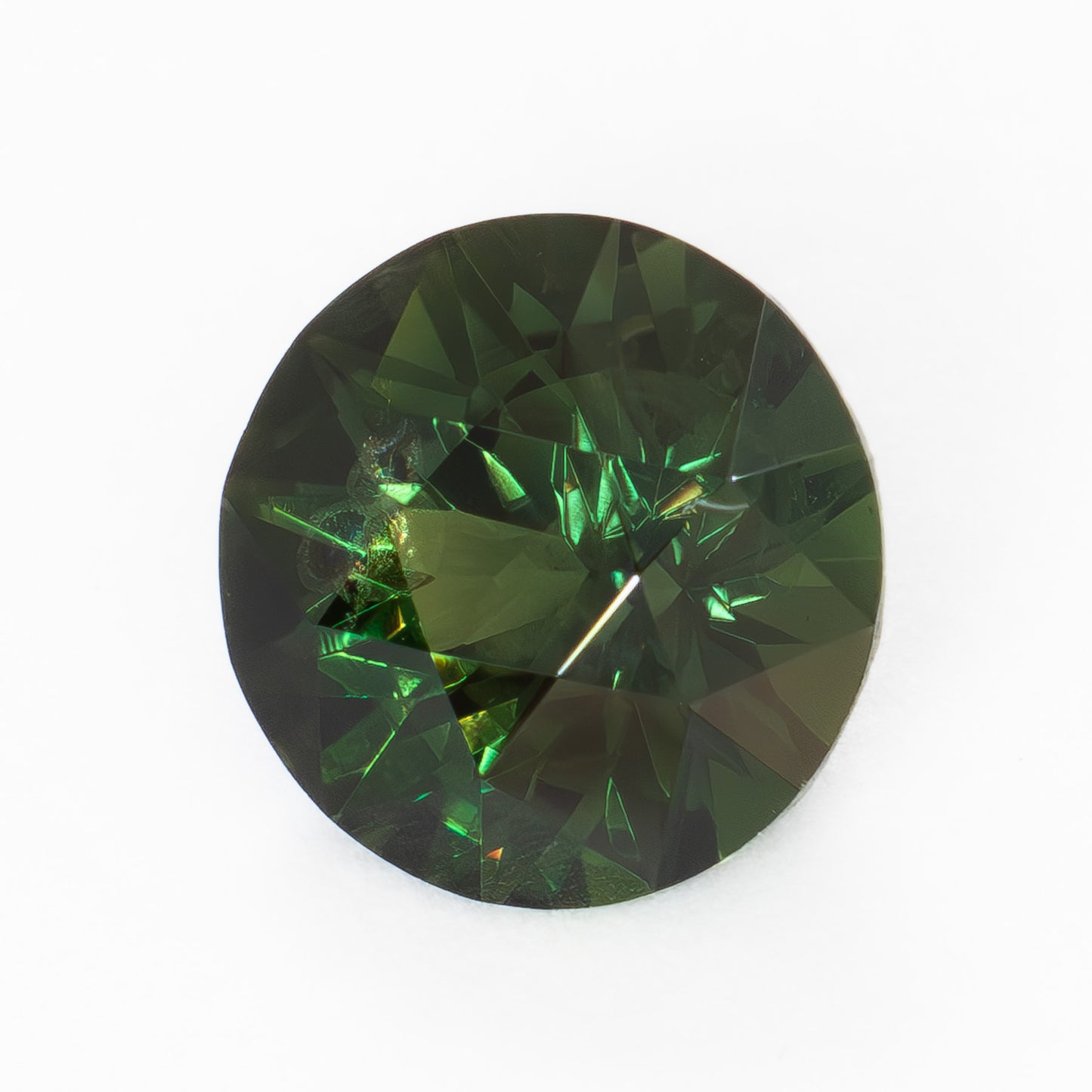 AU0105 green-yellow round australian sapphire
