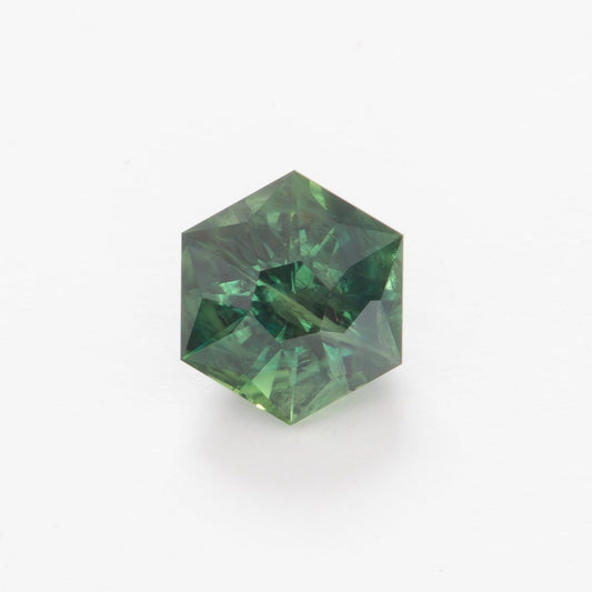 AU0125 green-yellow hex cut australian sapphire