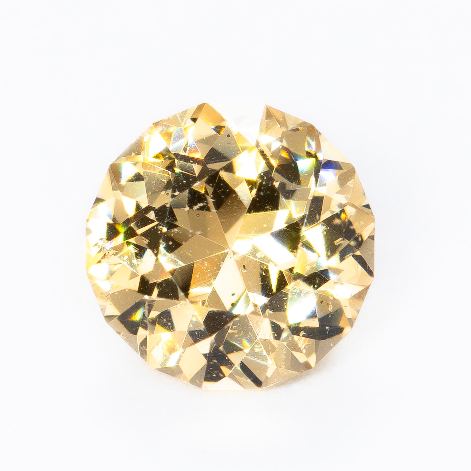 GR0102 yellow round garnet