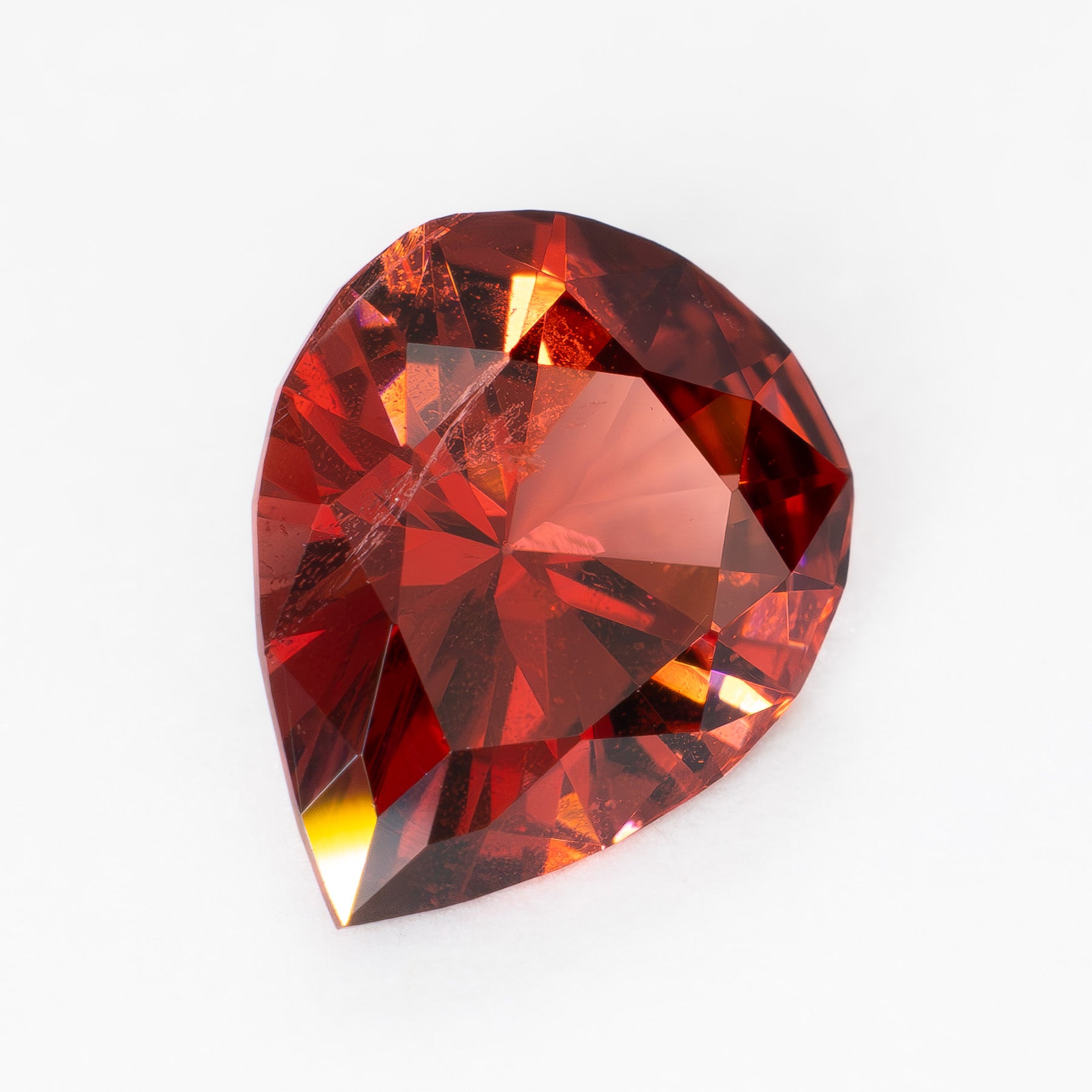 GR0108 1.35ct red pear garnet