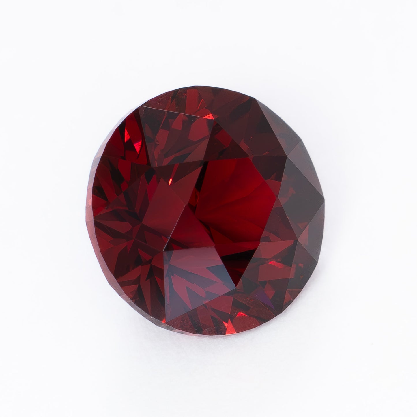 GR0111 red umba garnet round