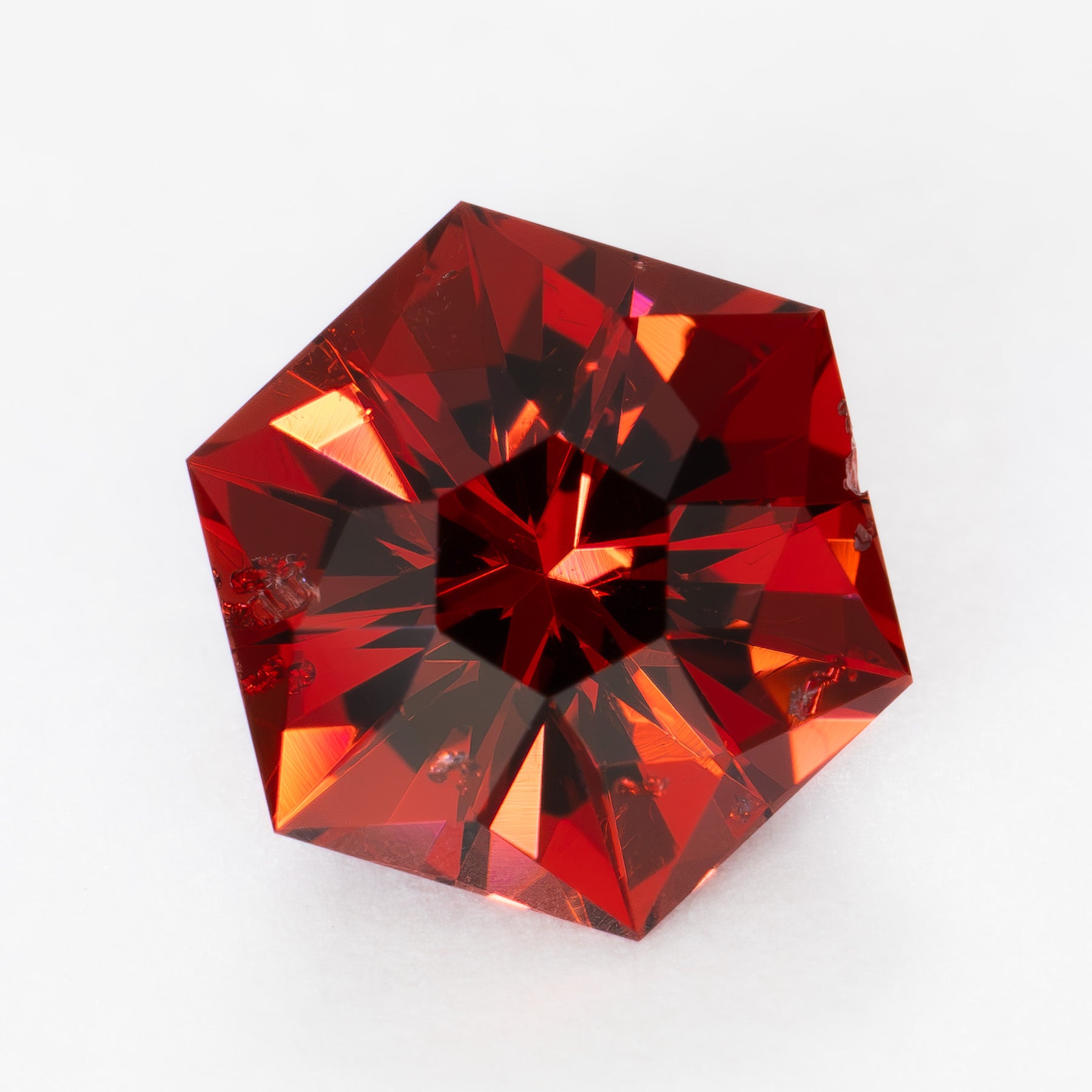 GR0113 1.98ct hex cut red garnet